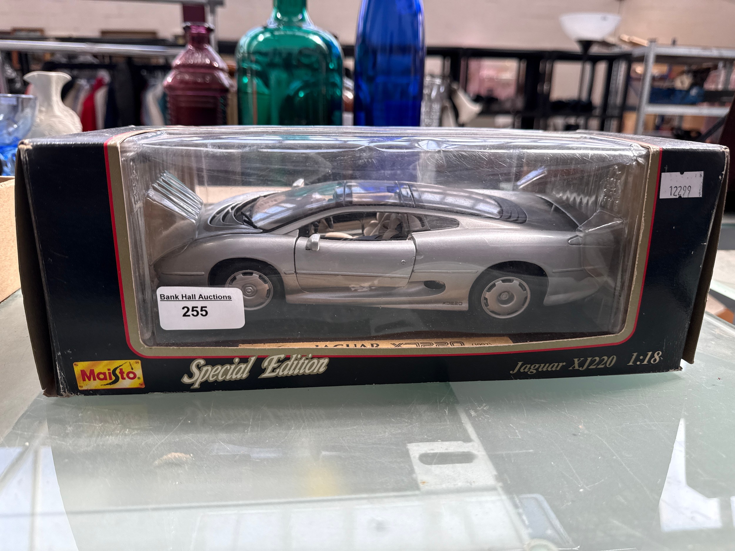 Lot 255