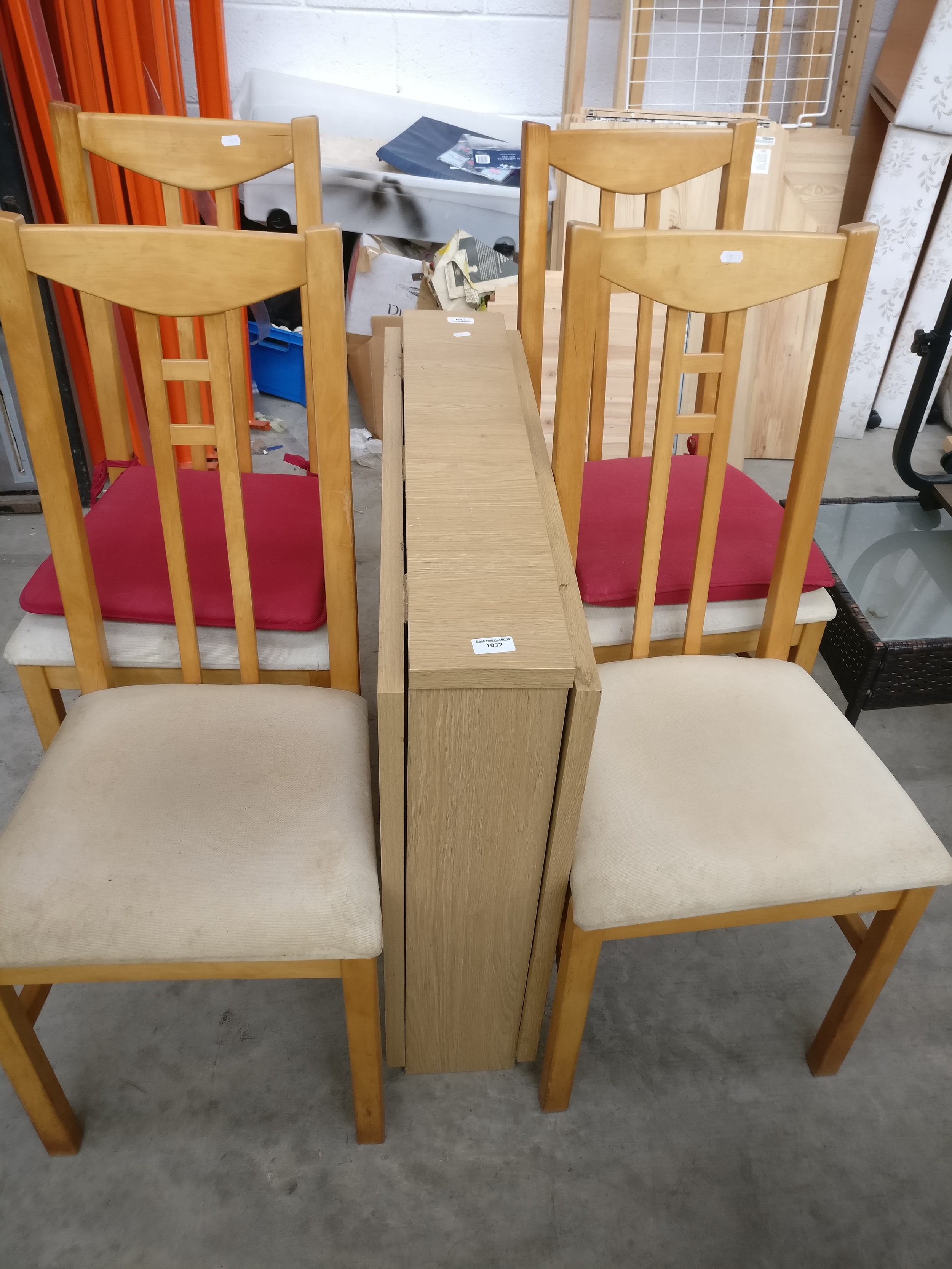 Lot 1032