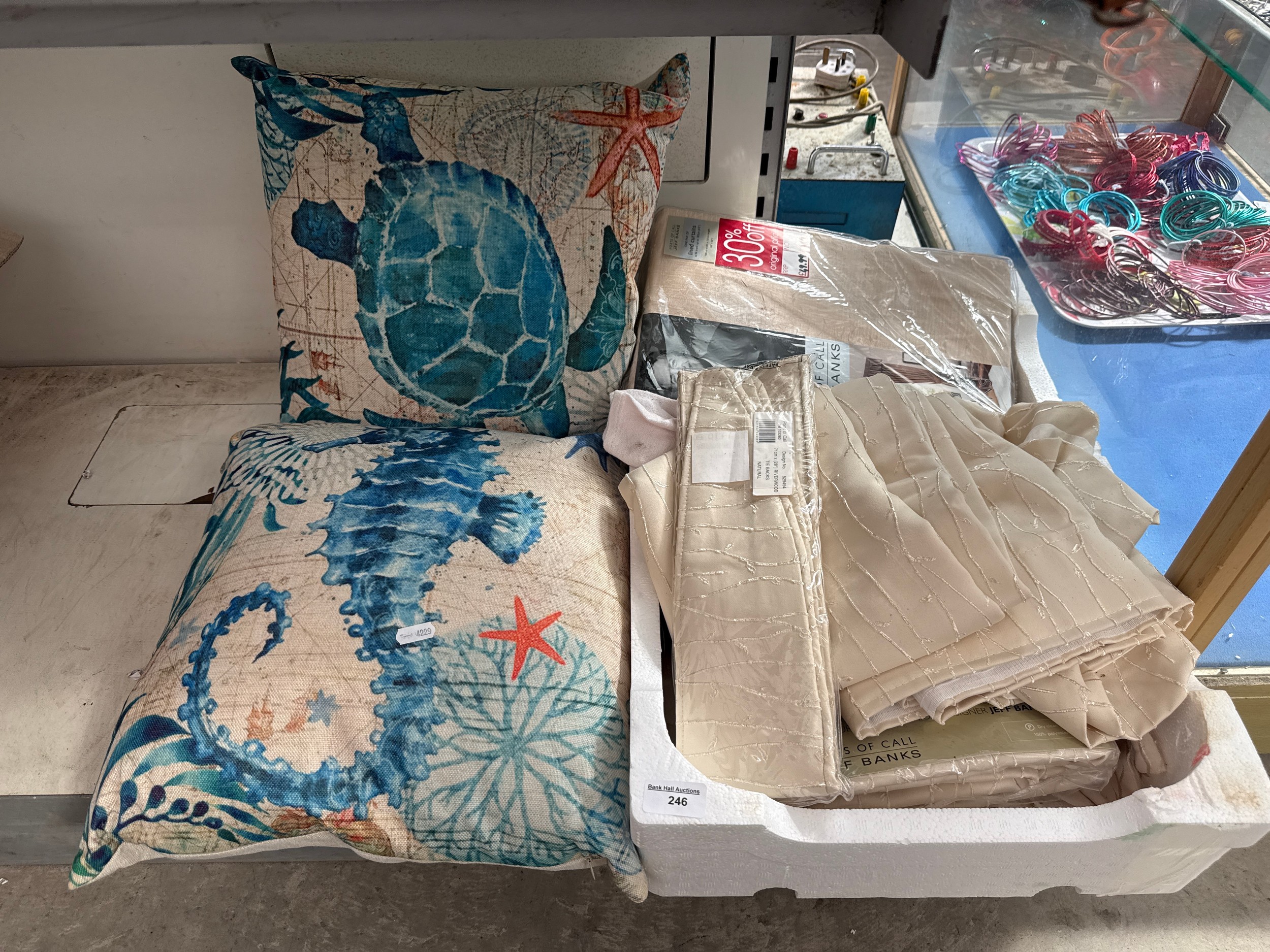 Lot 246