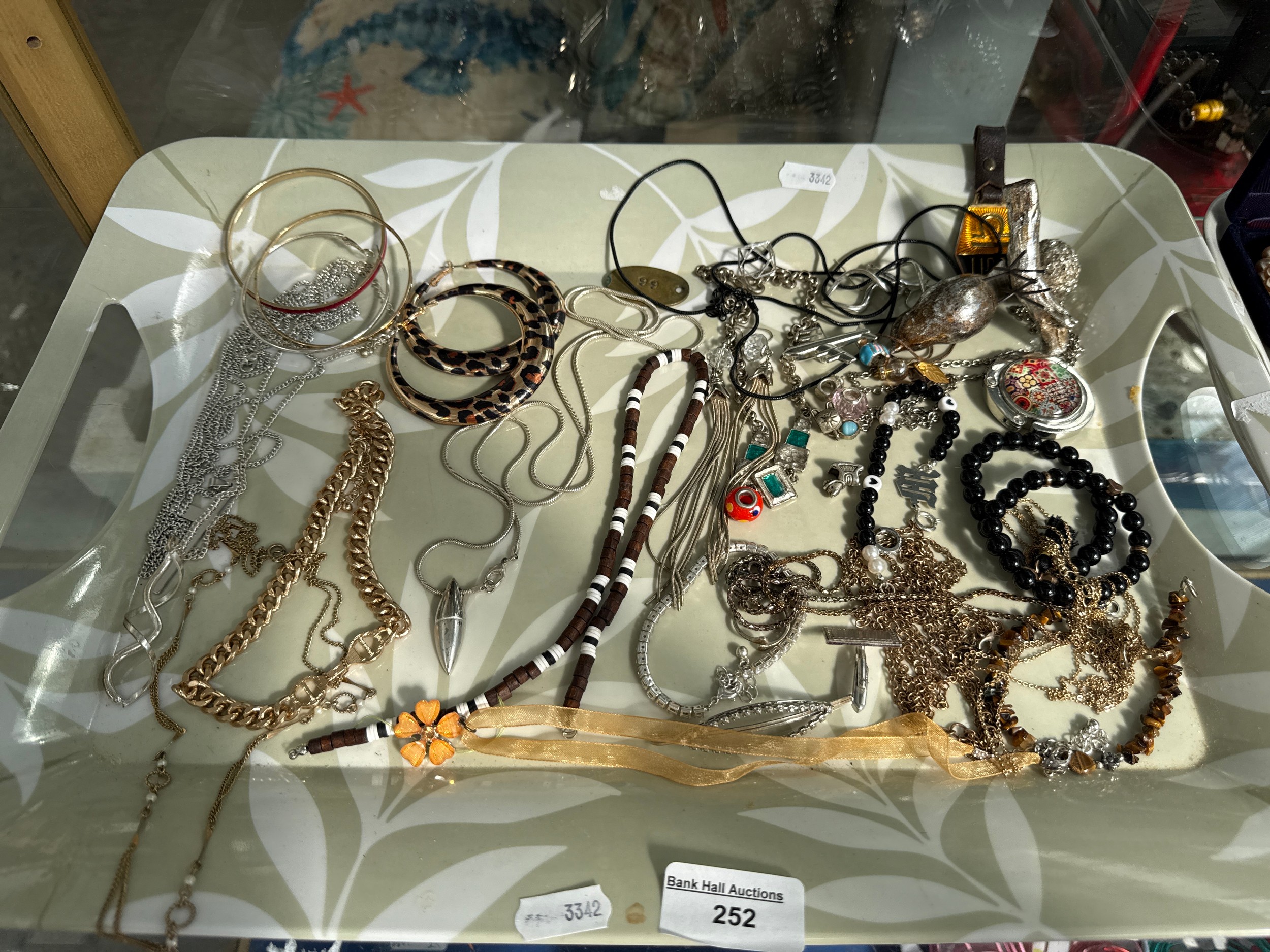 Lot 252