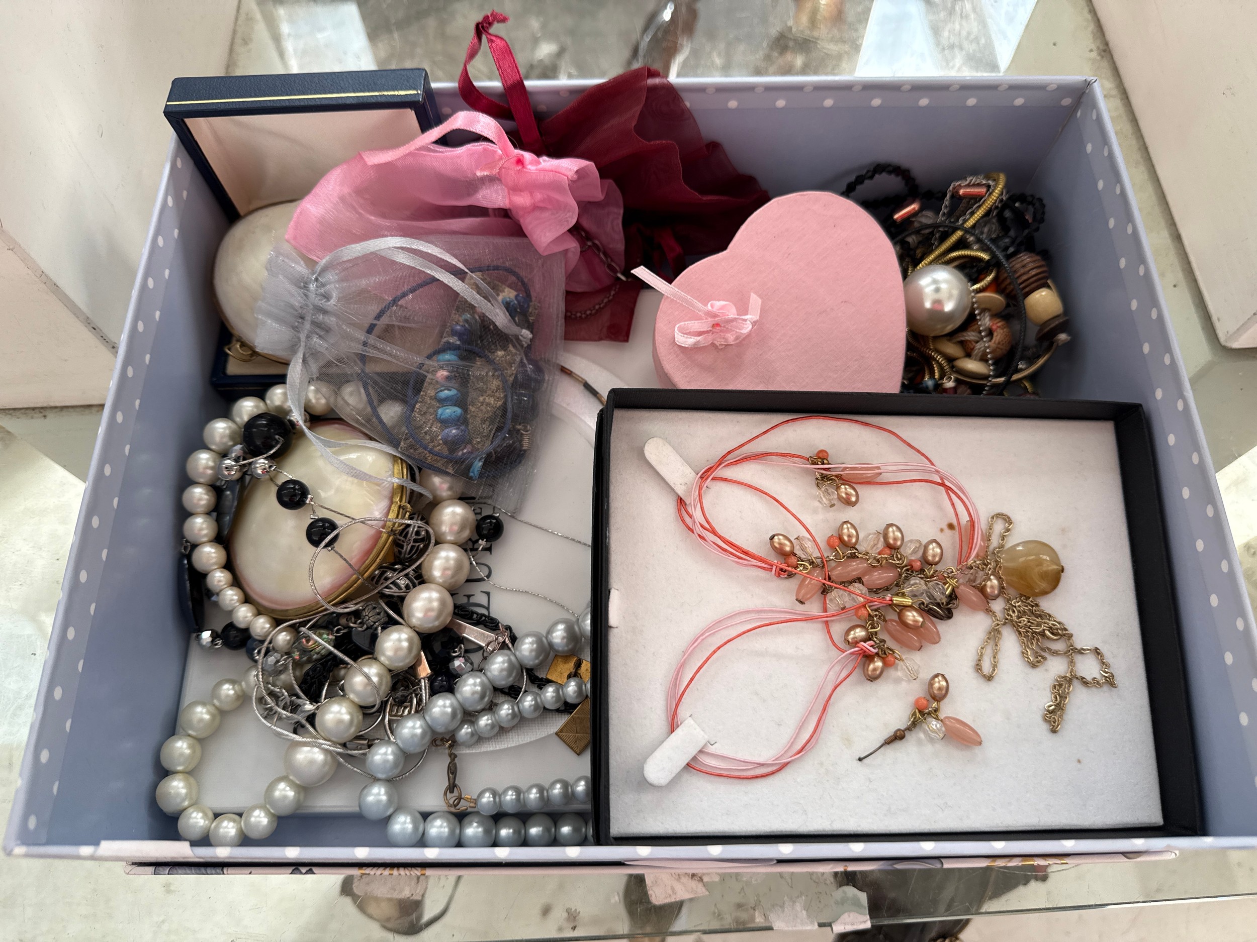 Lot 258