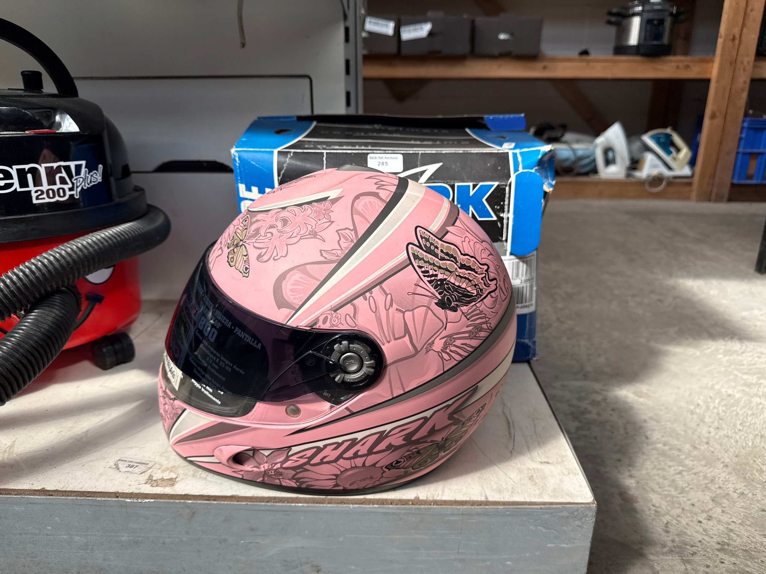 Lot 285