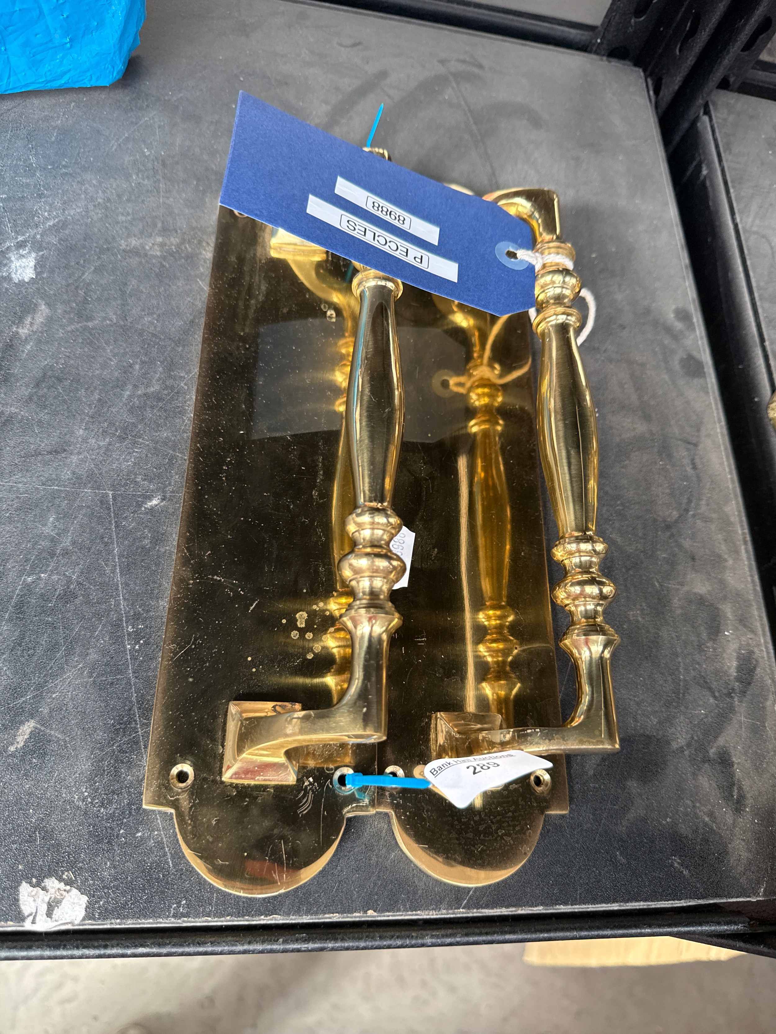 Lot 289