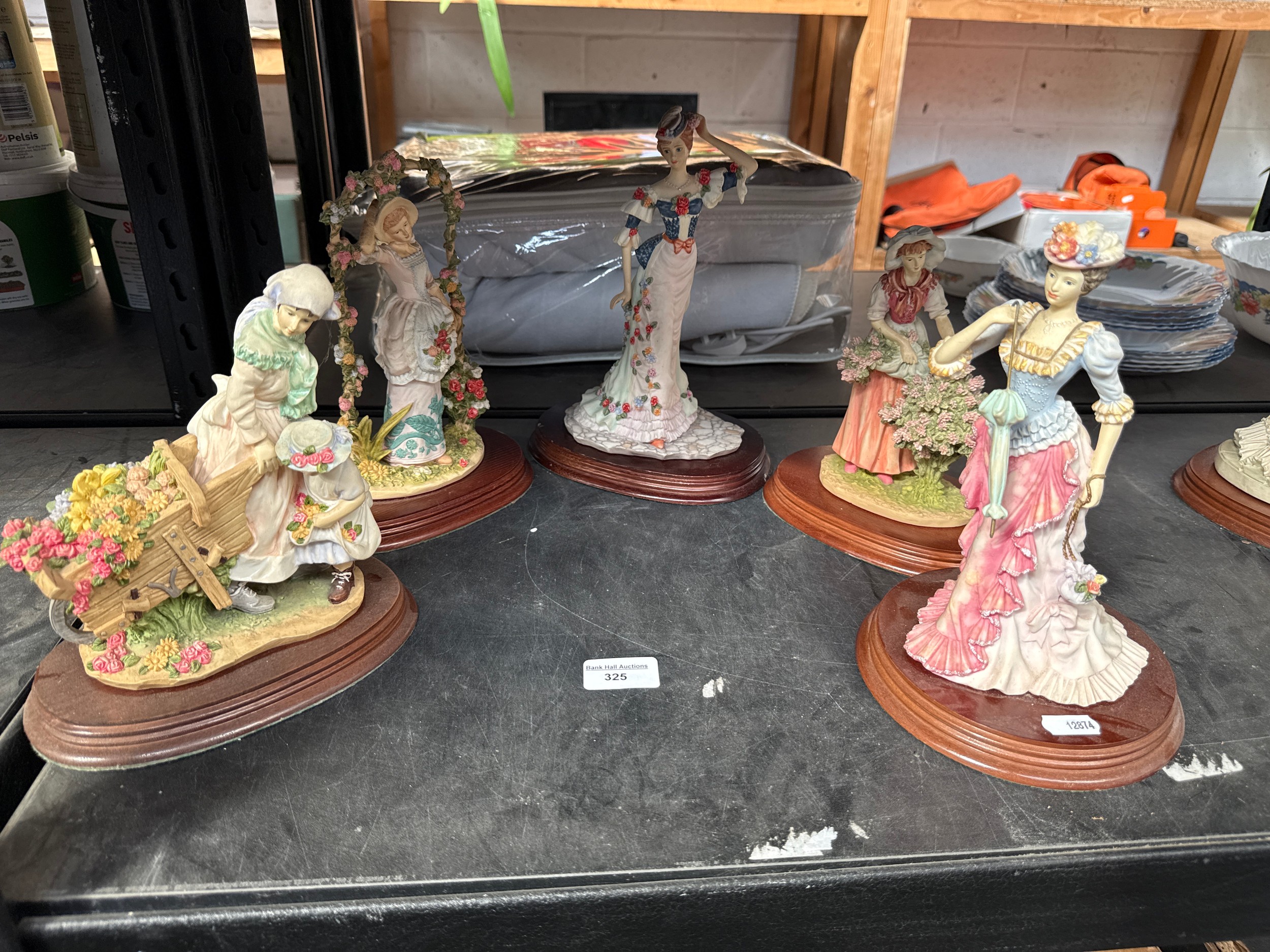 Lot 325