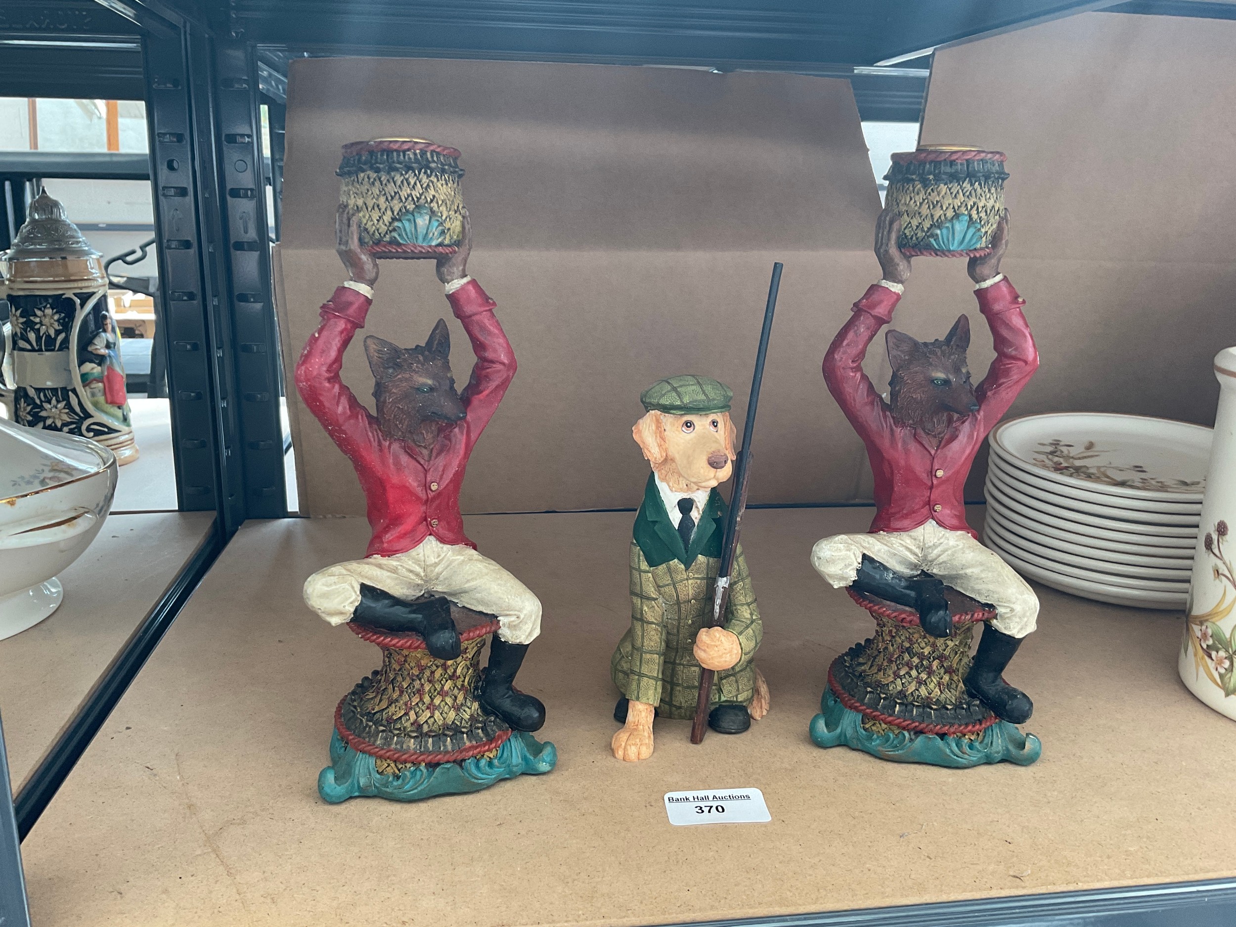 Lot 370