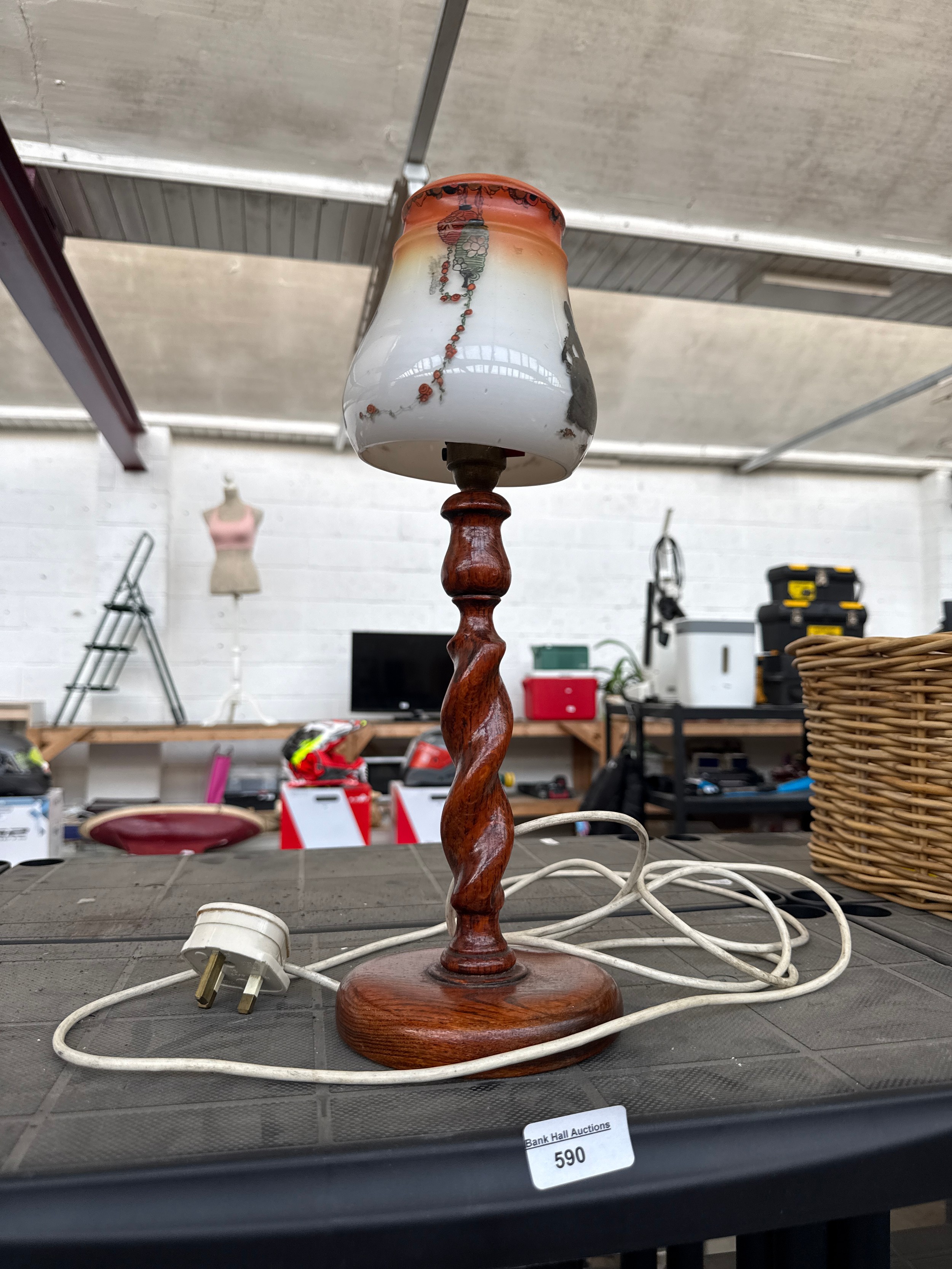 Lot 590