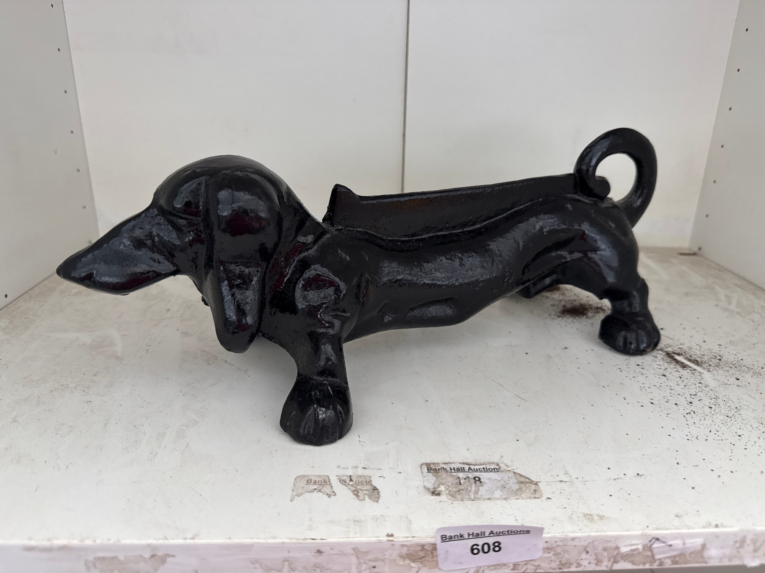 Lot 608