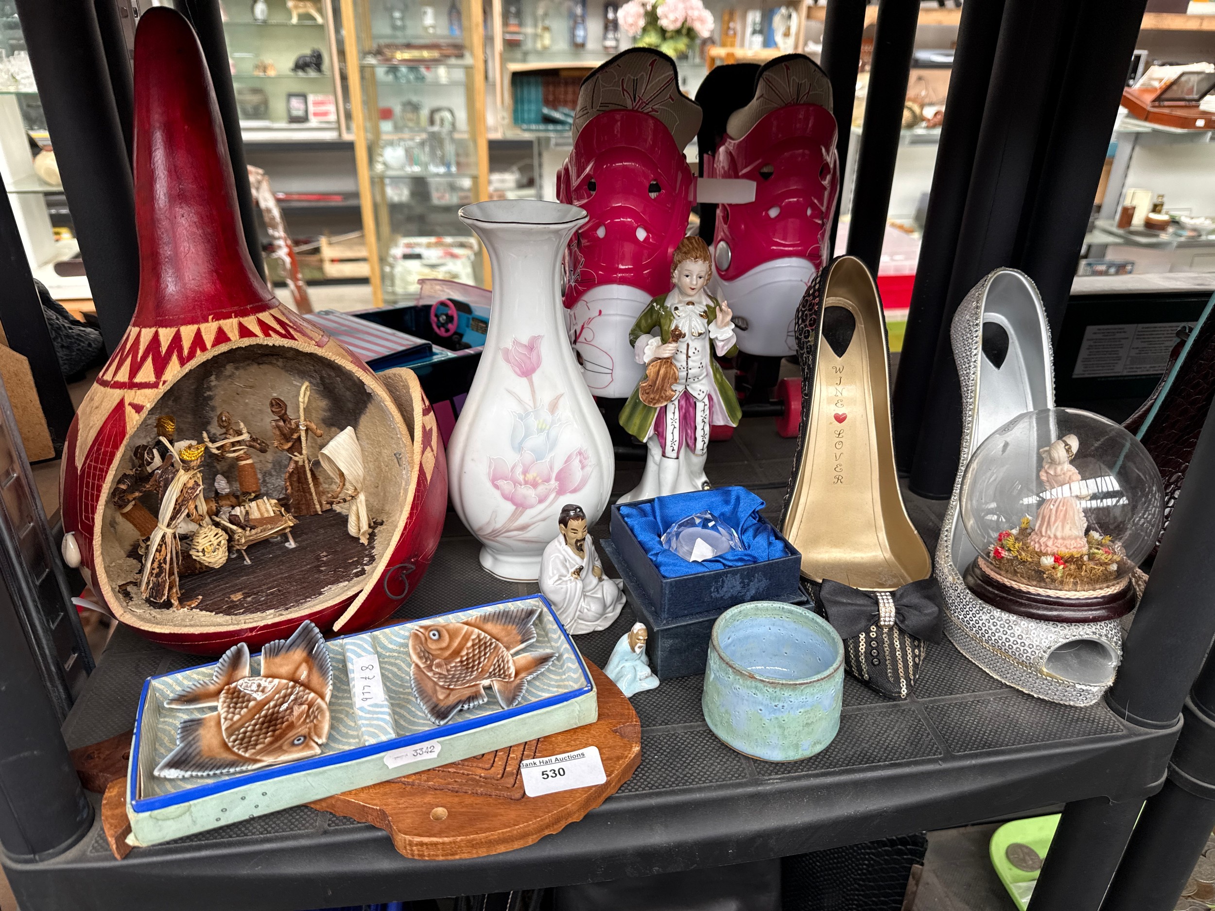 Lot inc ornamental shoes, vase, Wade fish dishes, etc