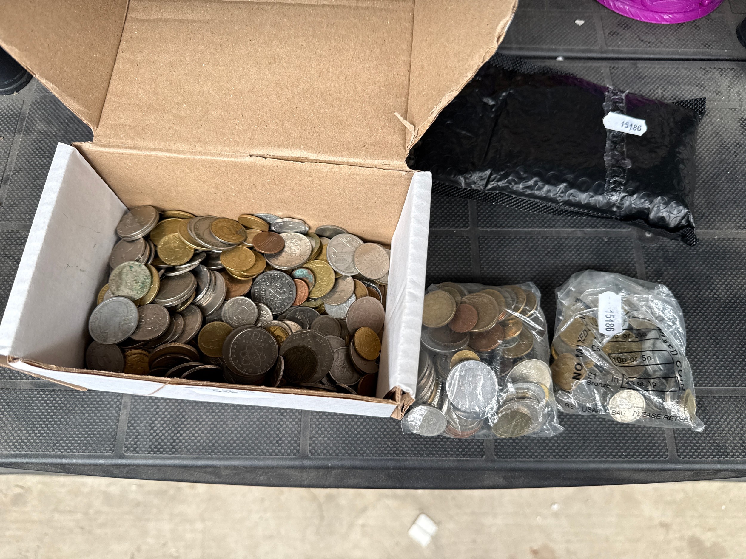 Quantity of old foreign coins