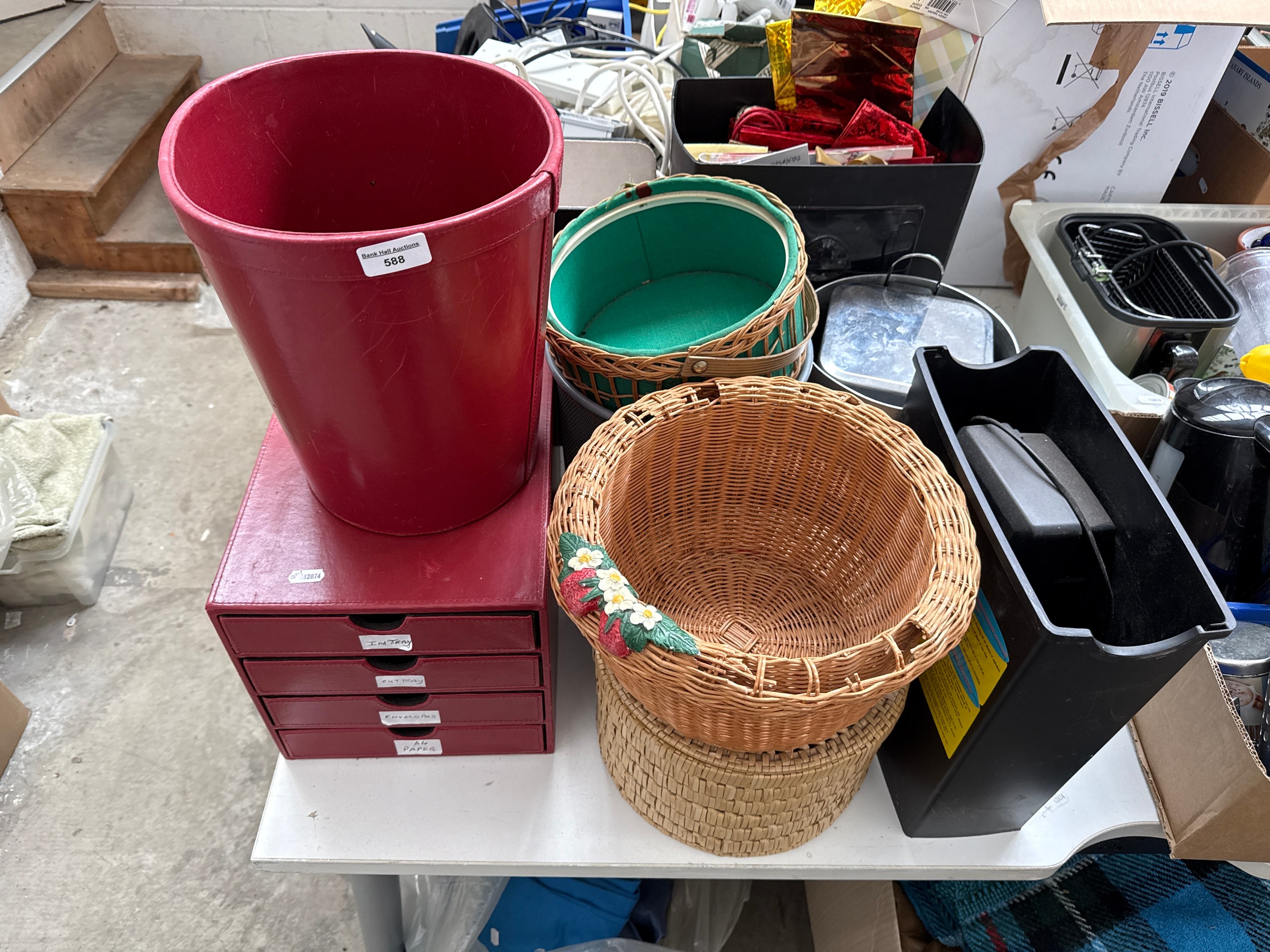 Lot inc bins, baskets, file tray, paper shredder, gift bags