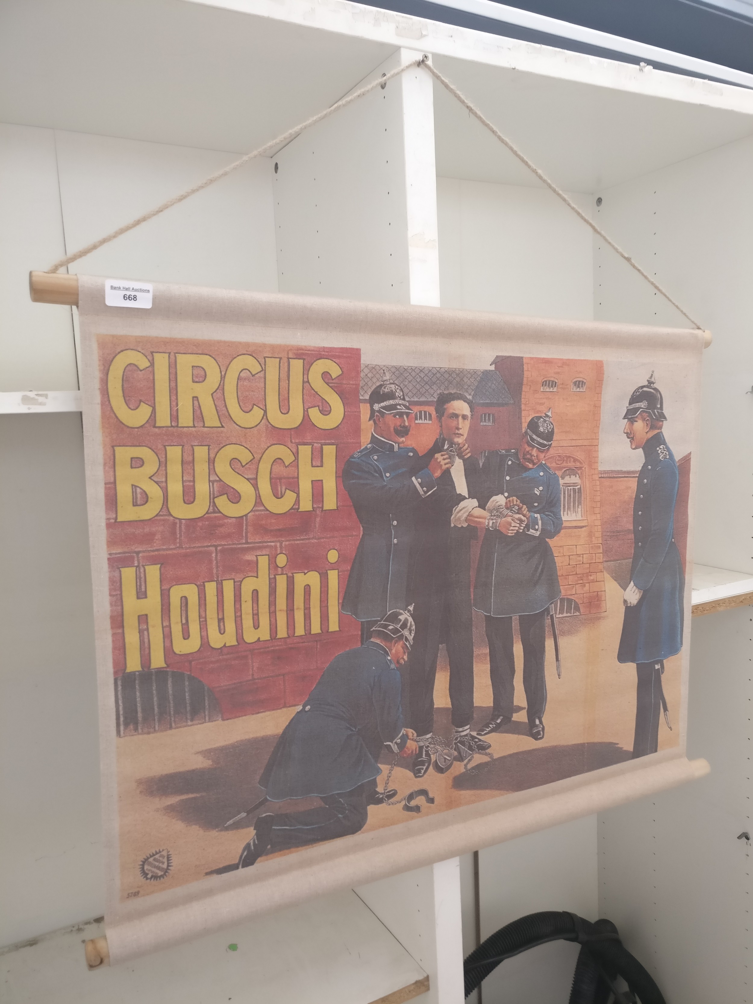 Fabric hanging circus Busch Houdini picture