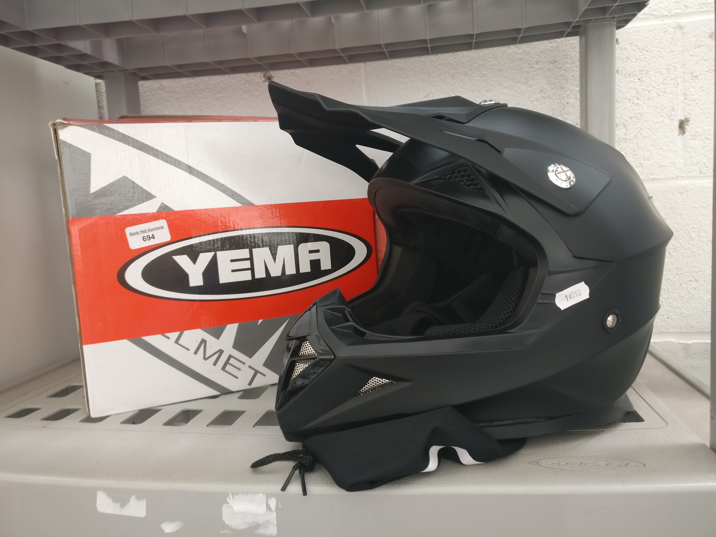 New Yema motorcycle helmet size L