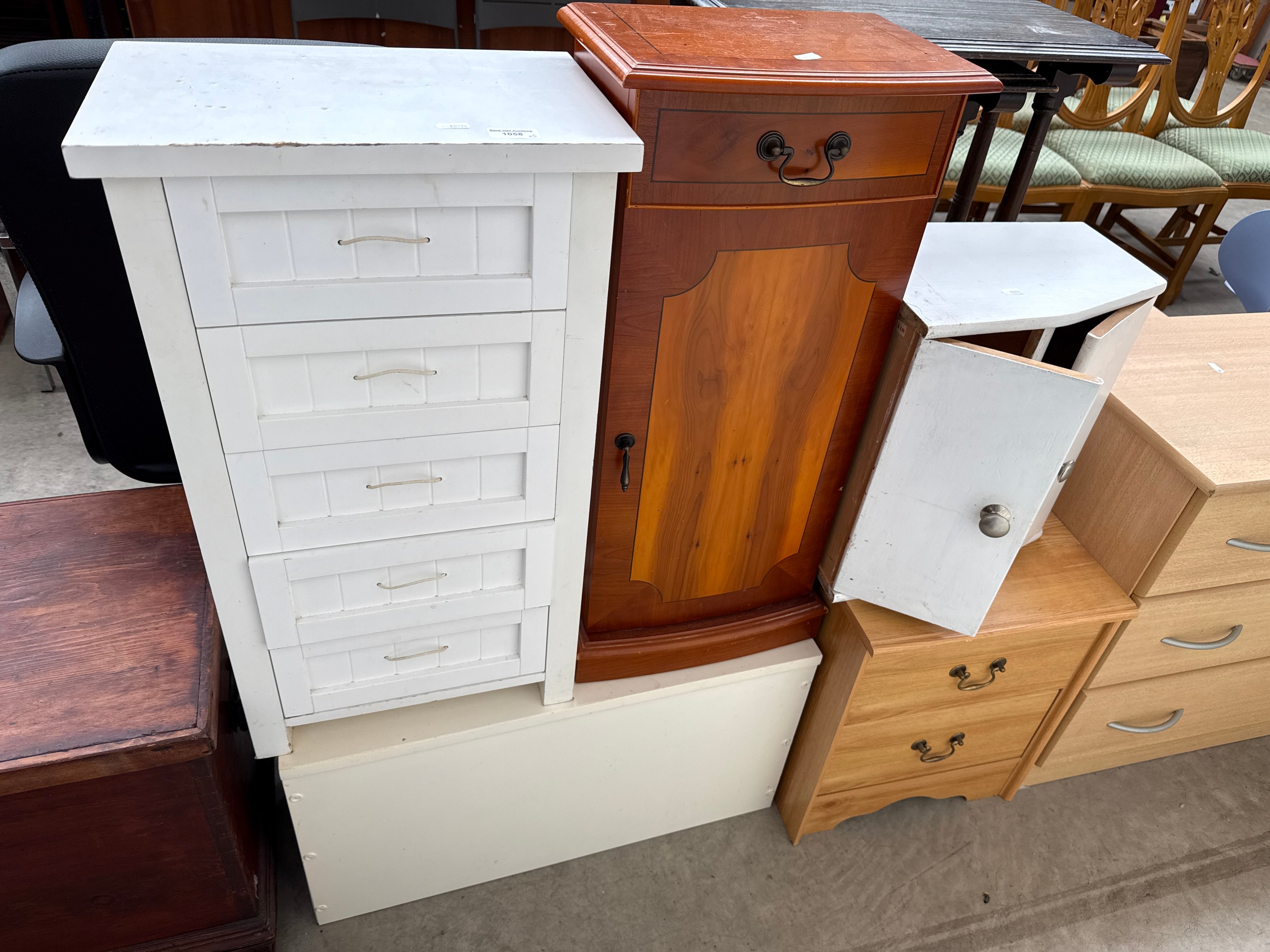 5 x assorted items including small drawers and a storage box