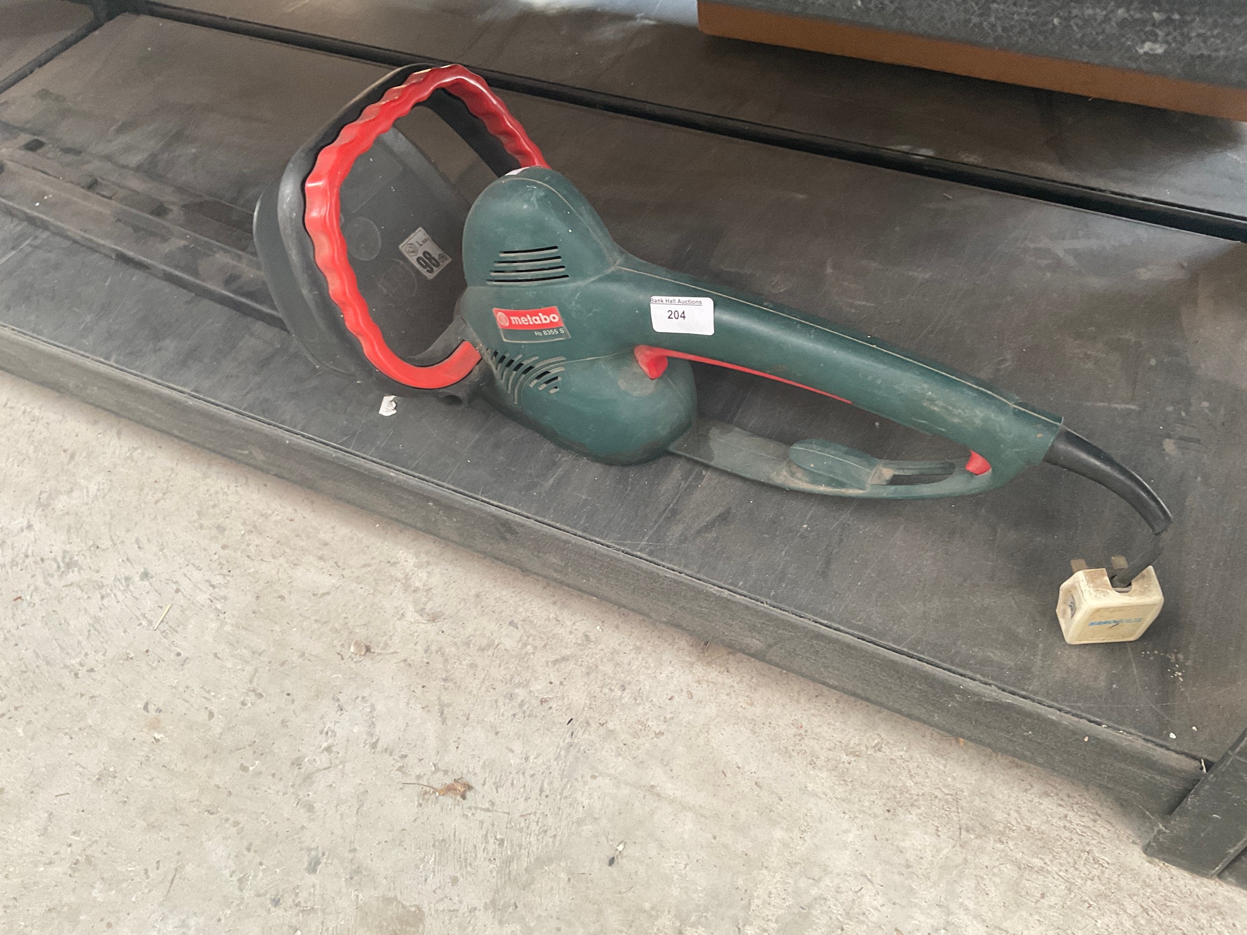 Lot 204