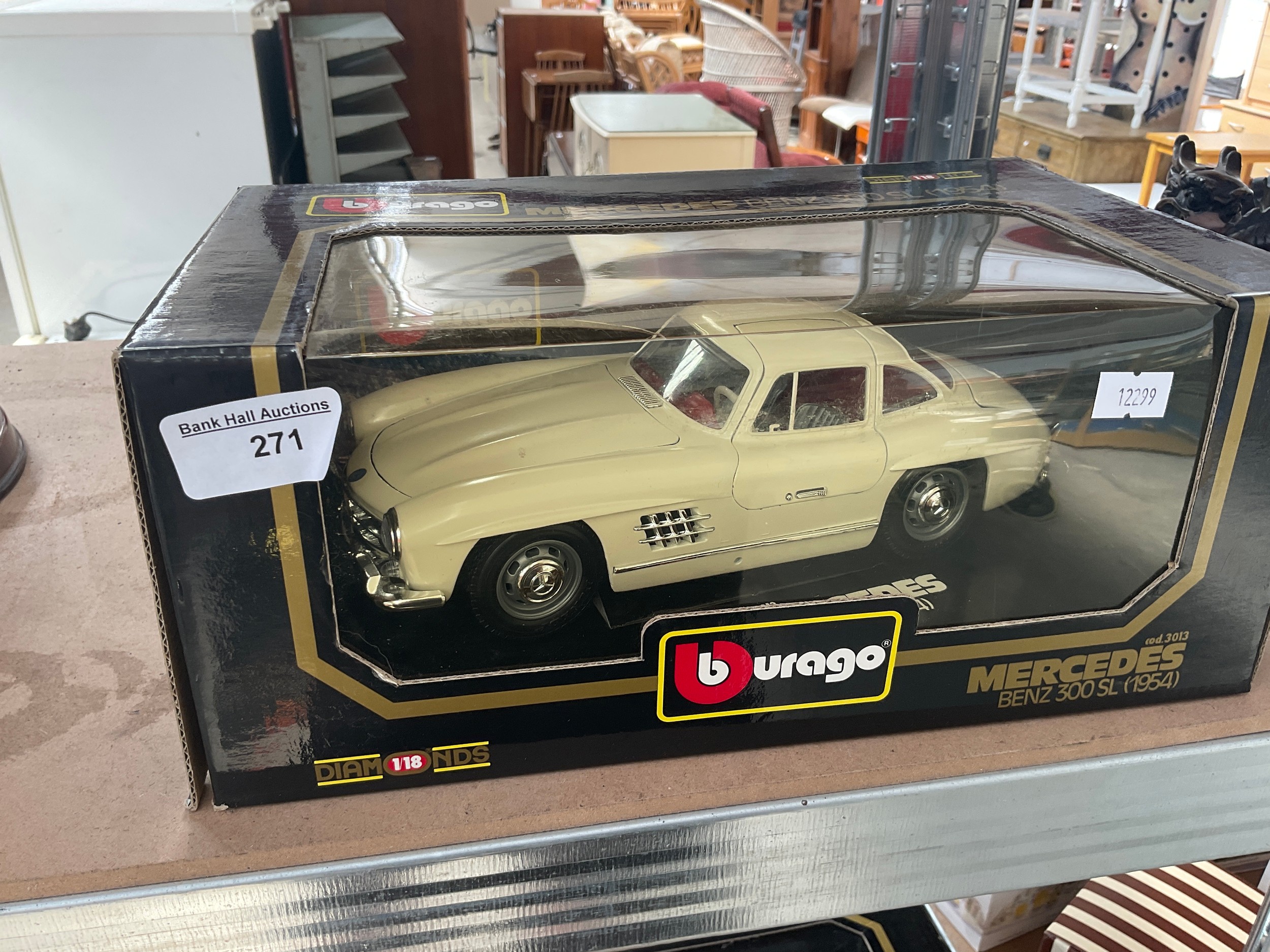 Lot 271