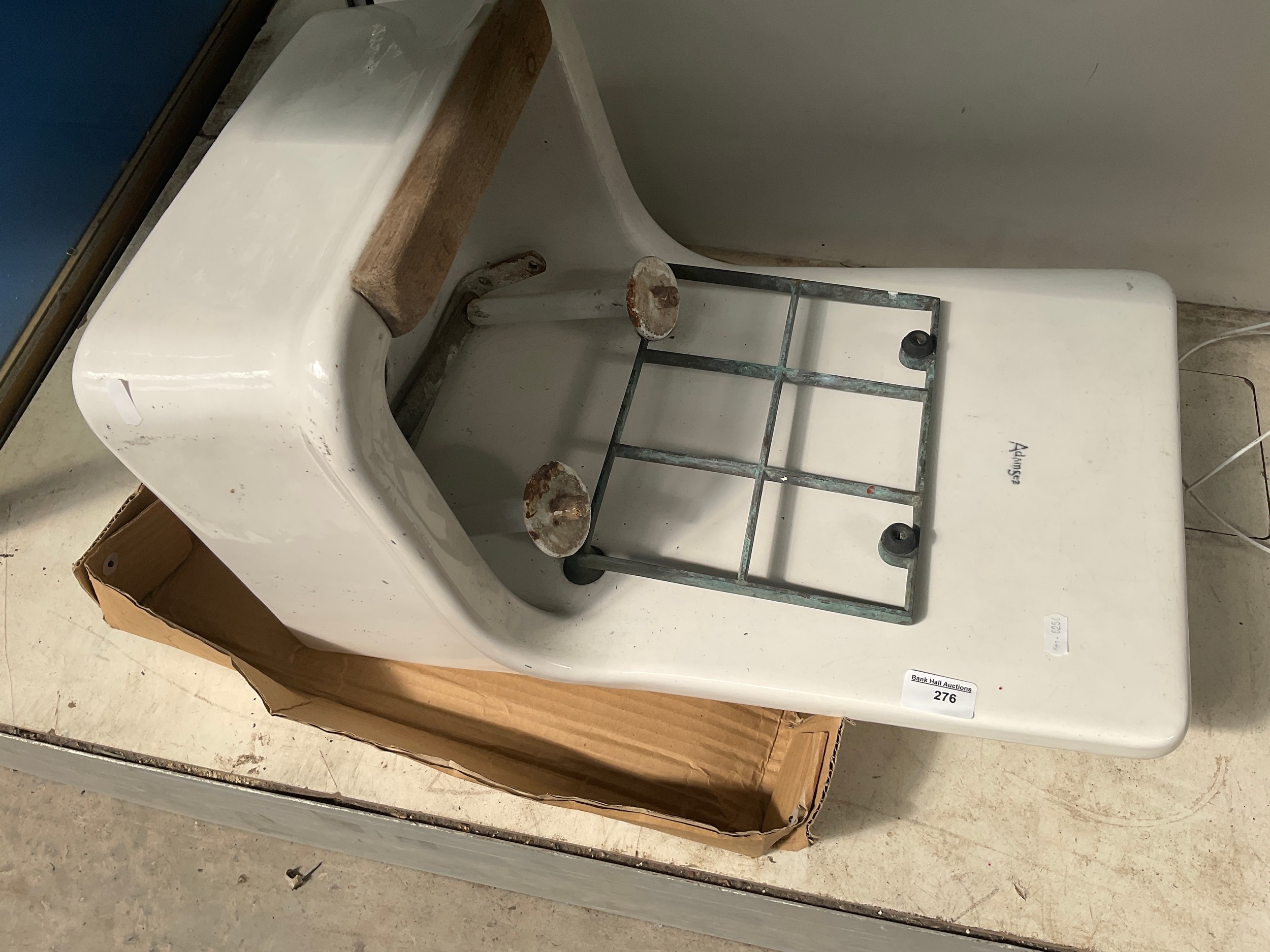 Lot 276
