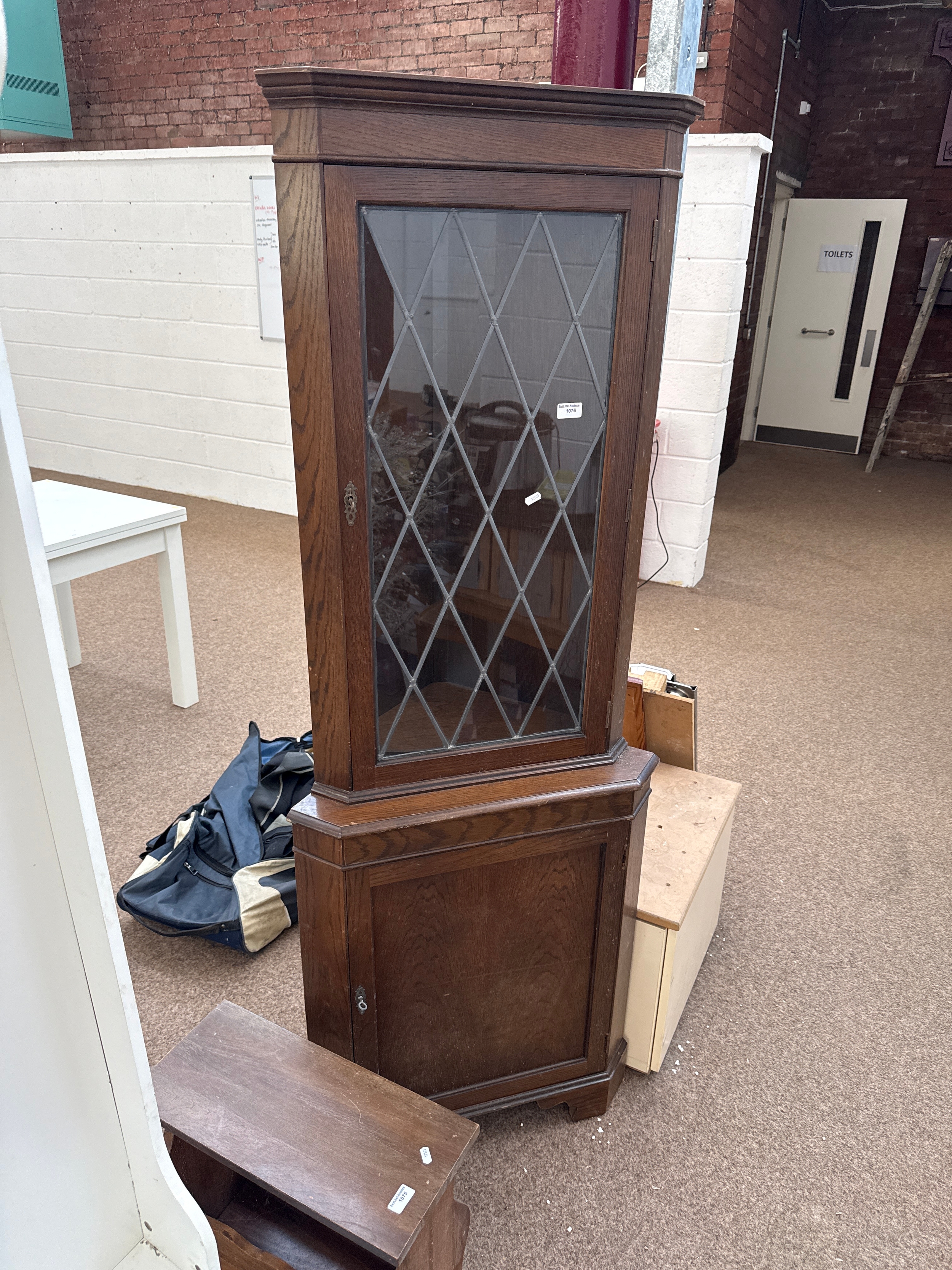Corner unit