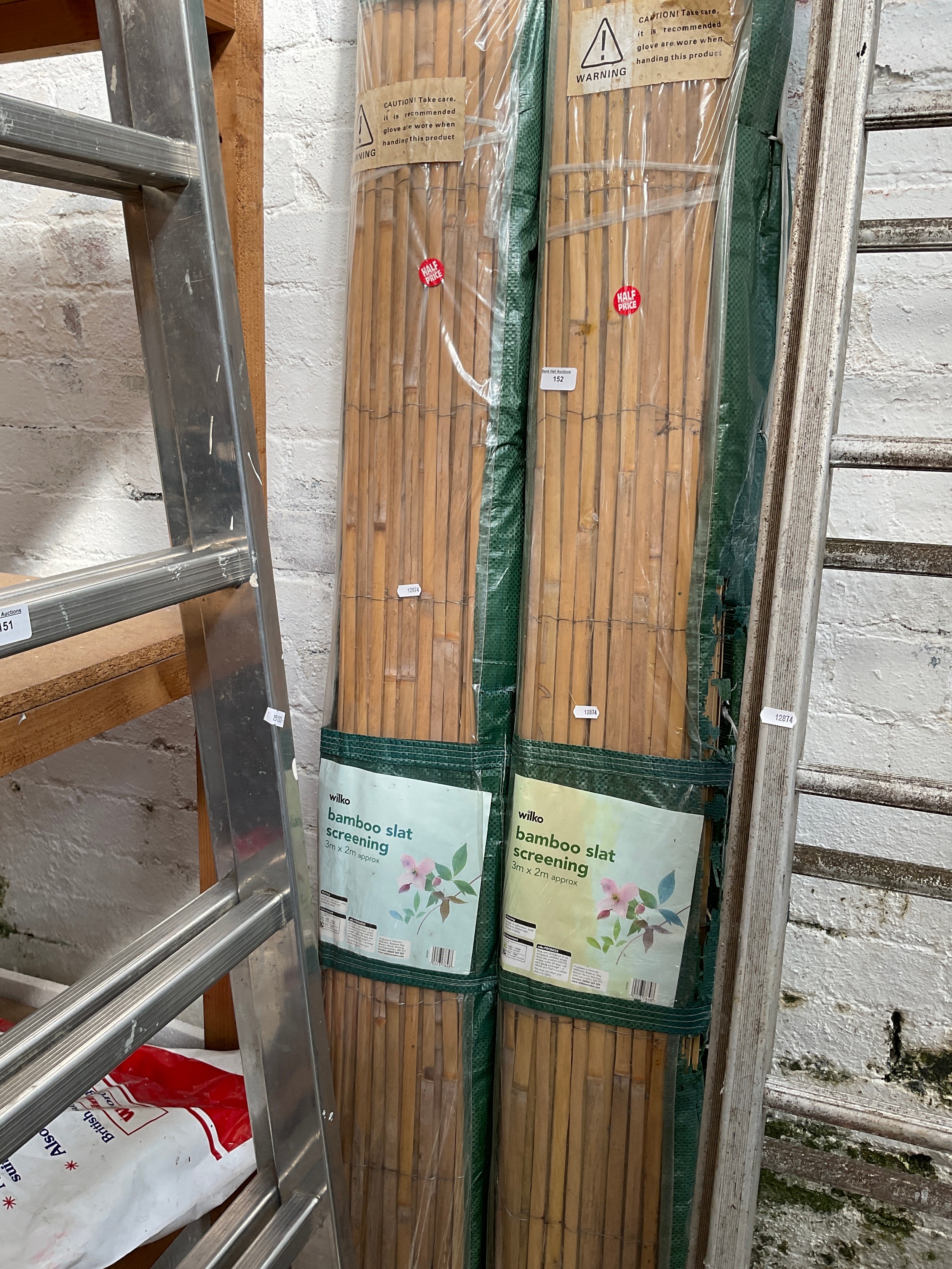 Lot 152