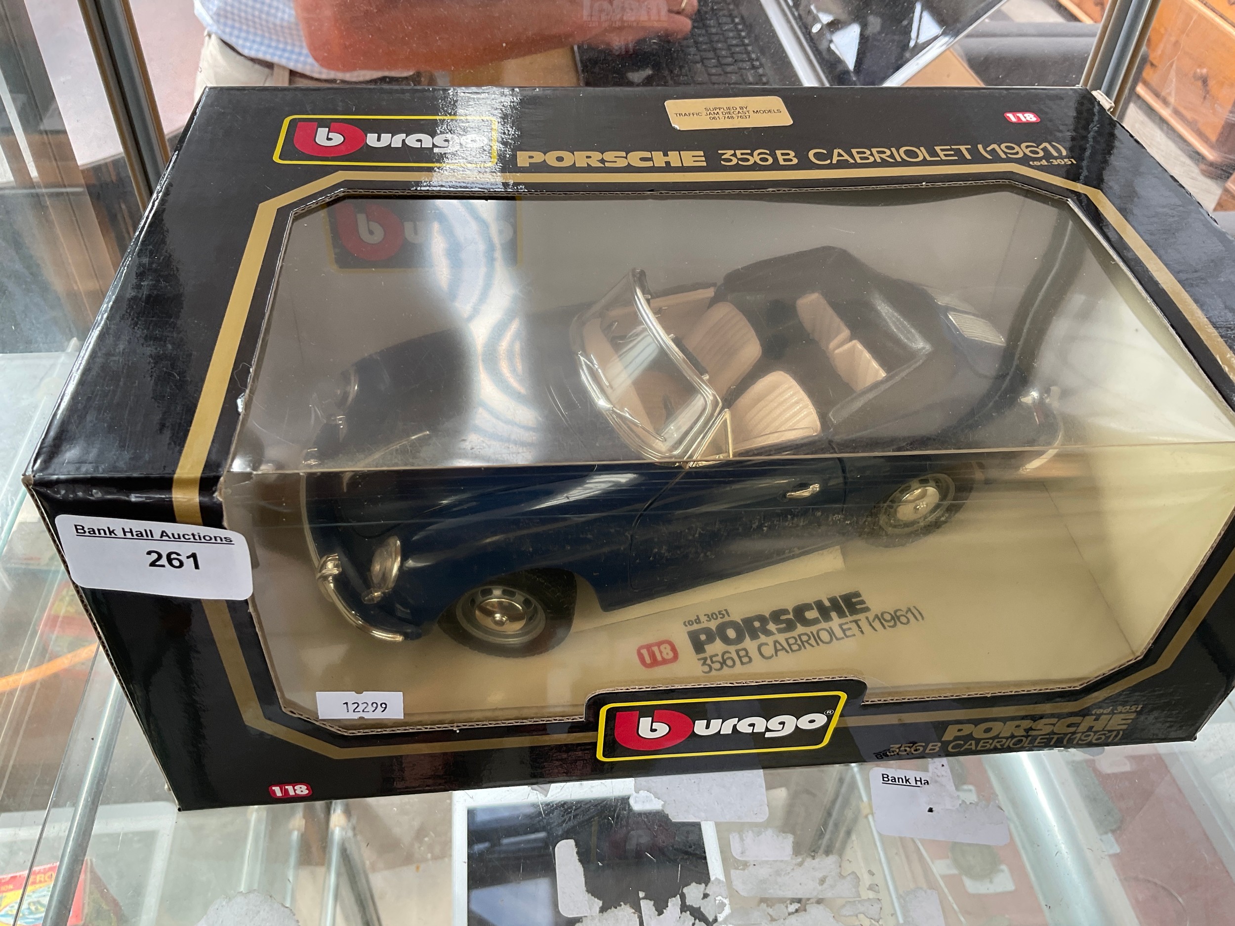 Lot 261