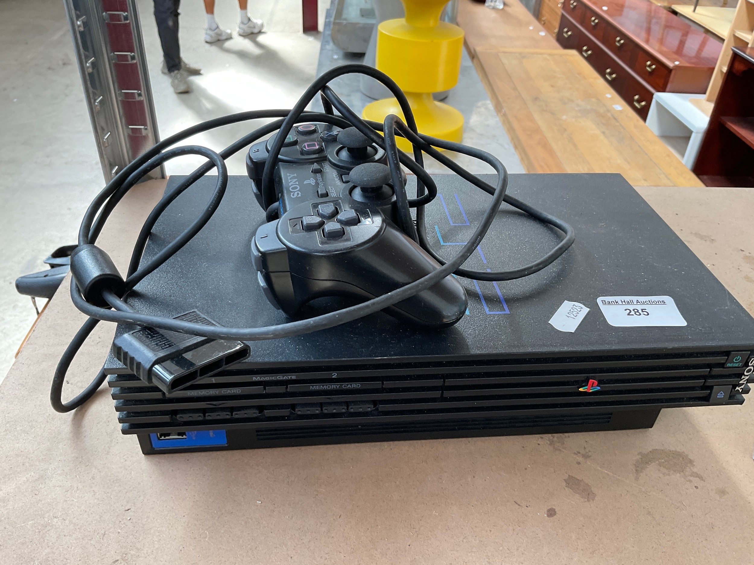 Lot 285