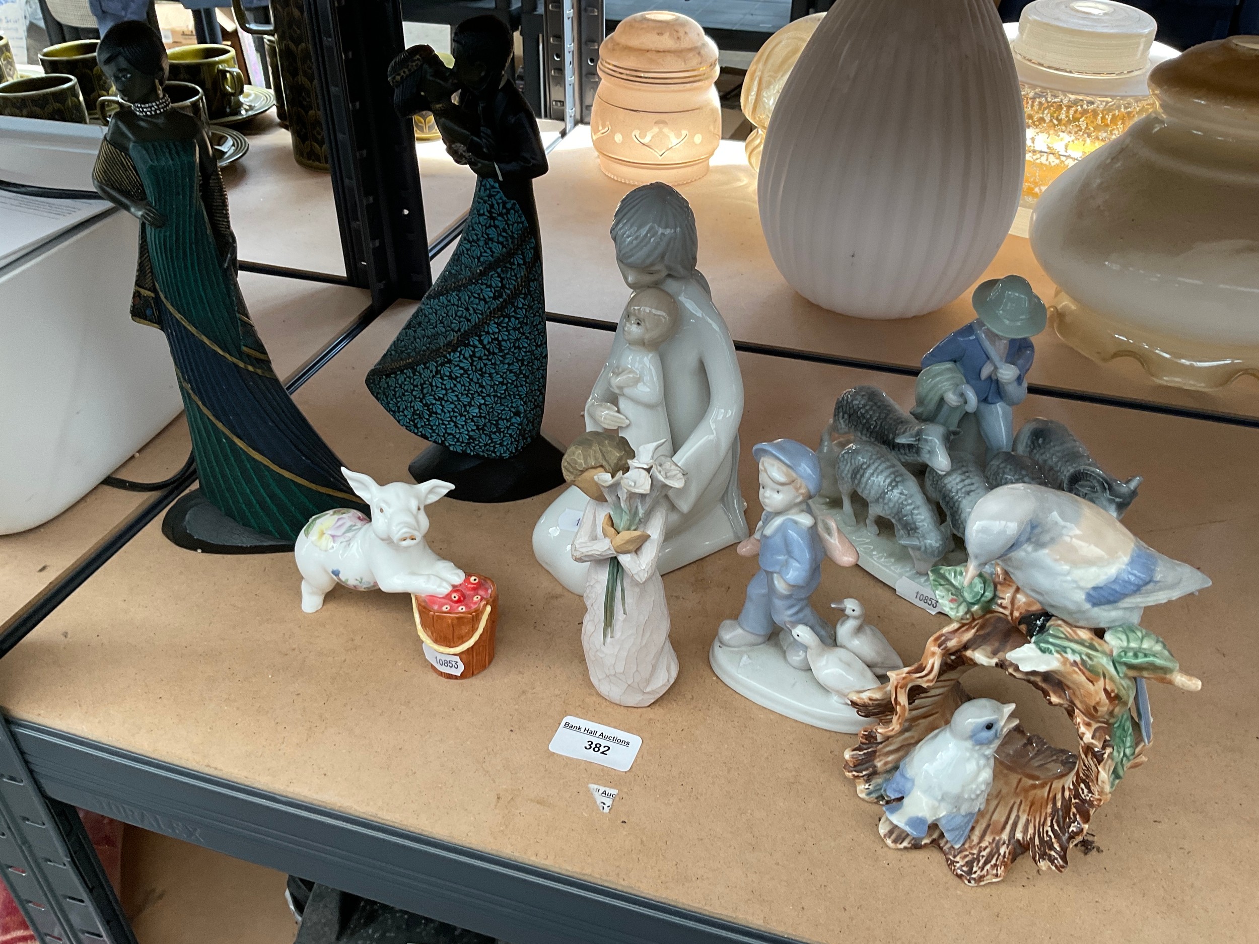 Lot 382