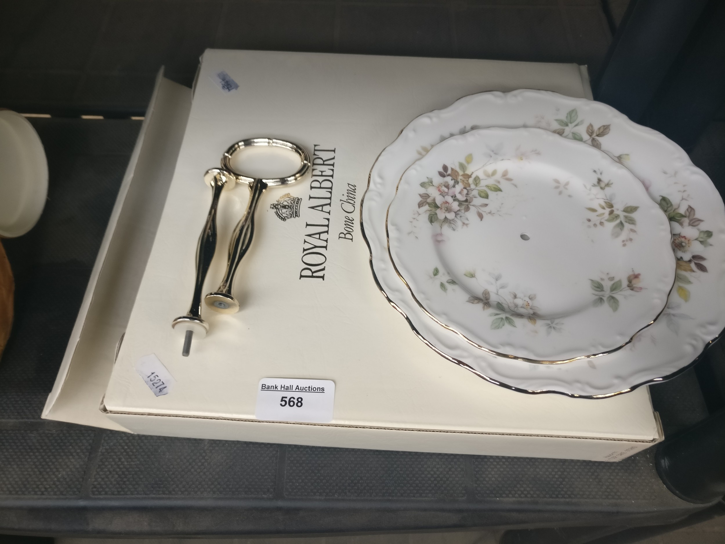 Lot 568