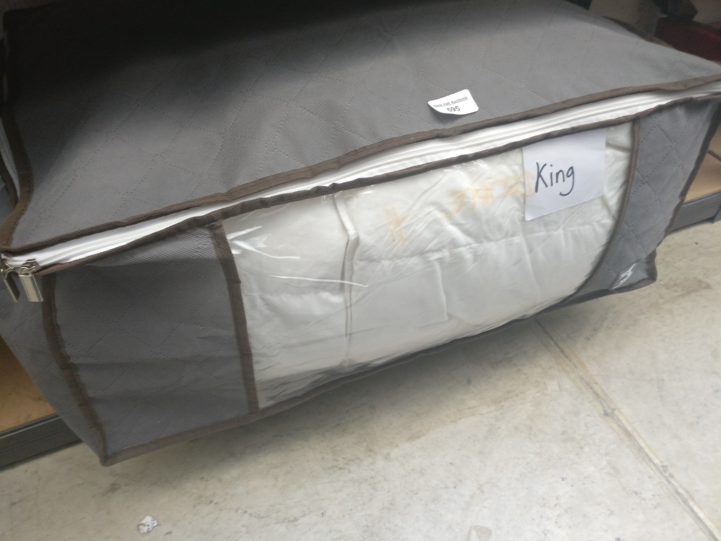 Lot 695
