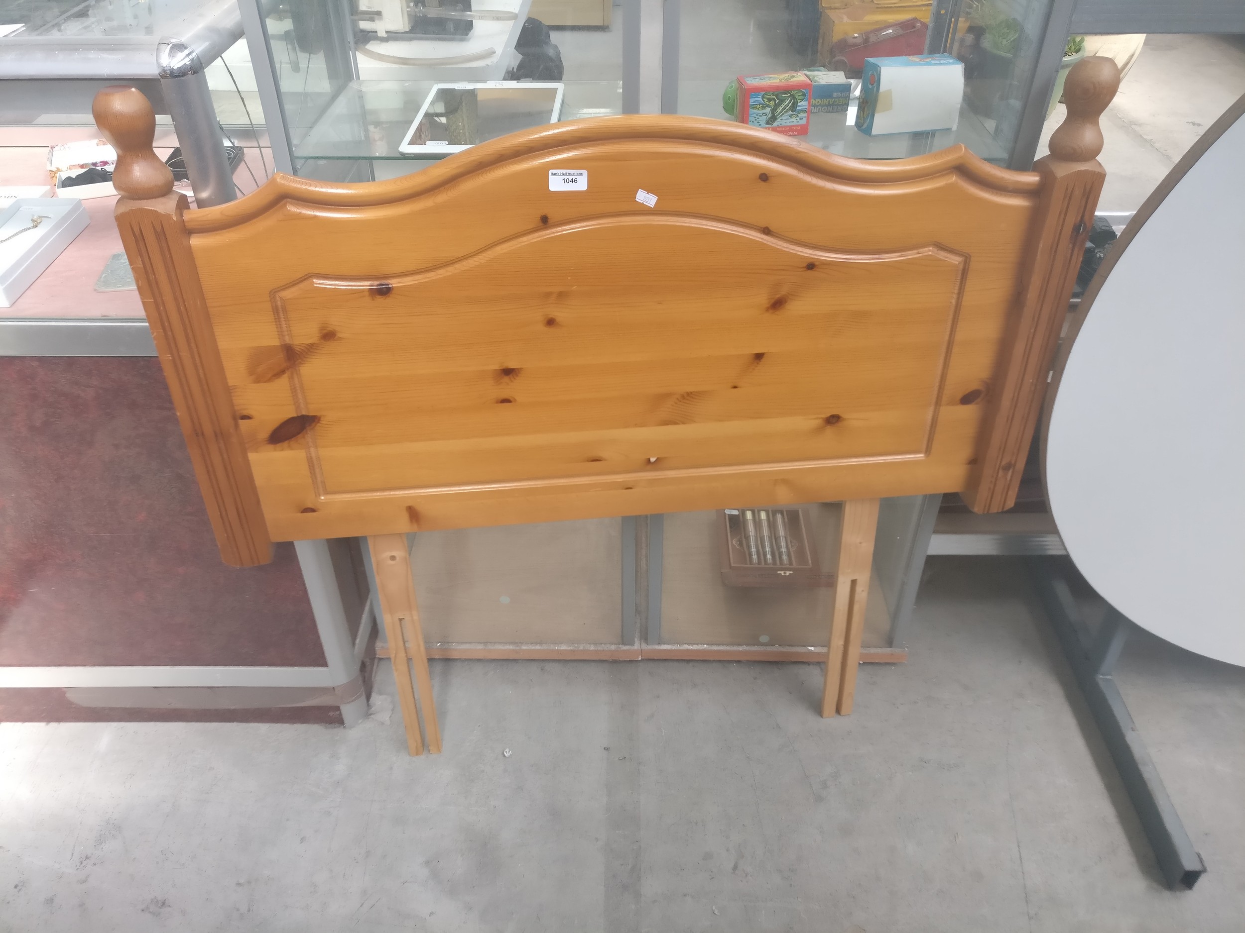Lot 1046