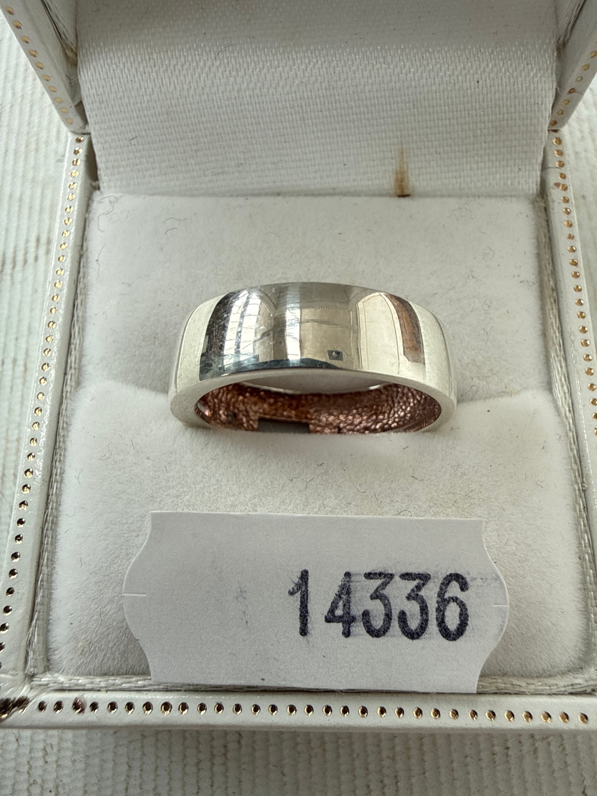 Lot 18