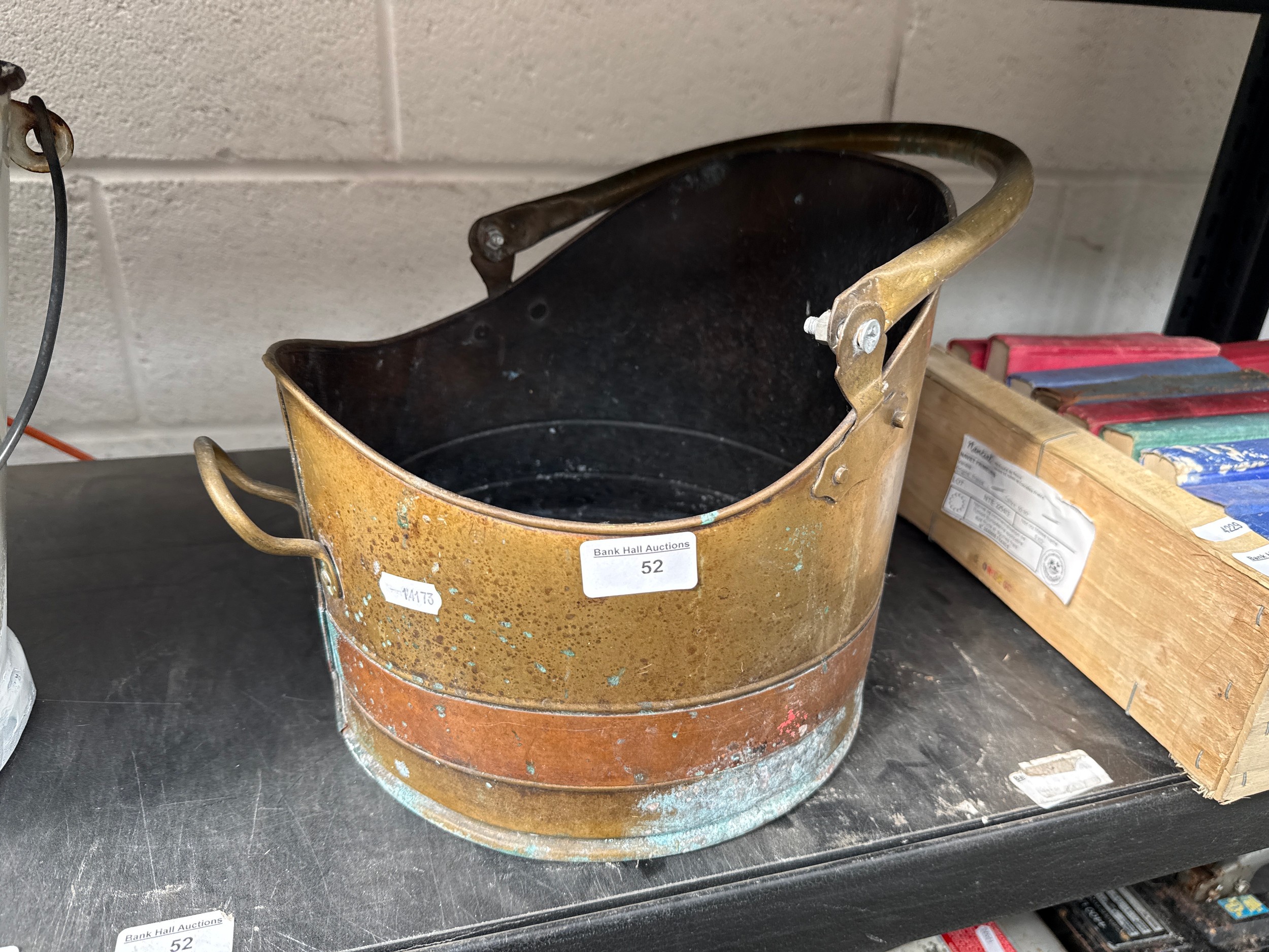 Lot 52