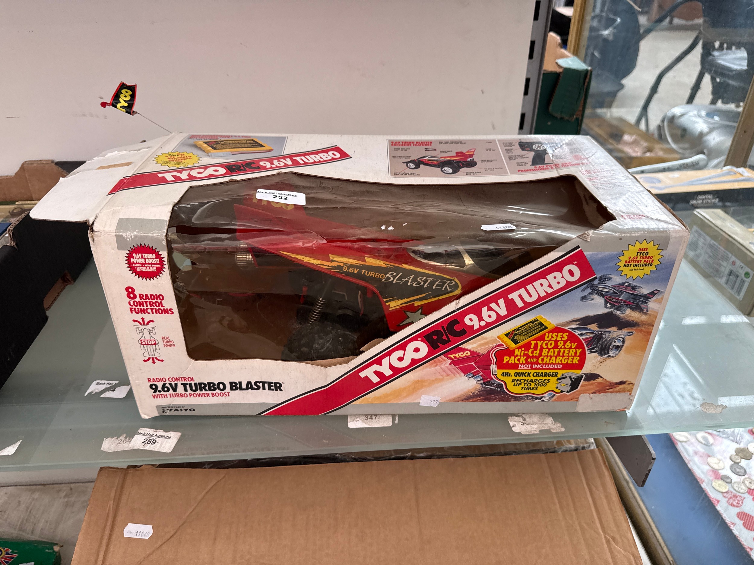 Lot 252