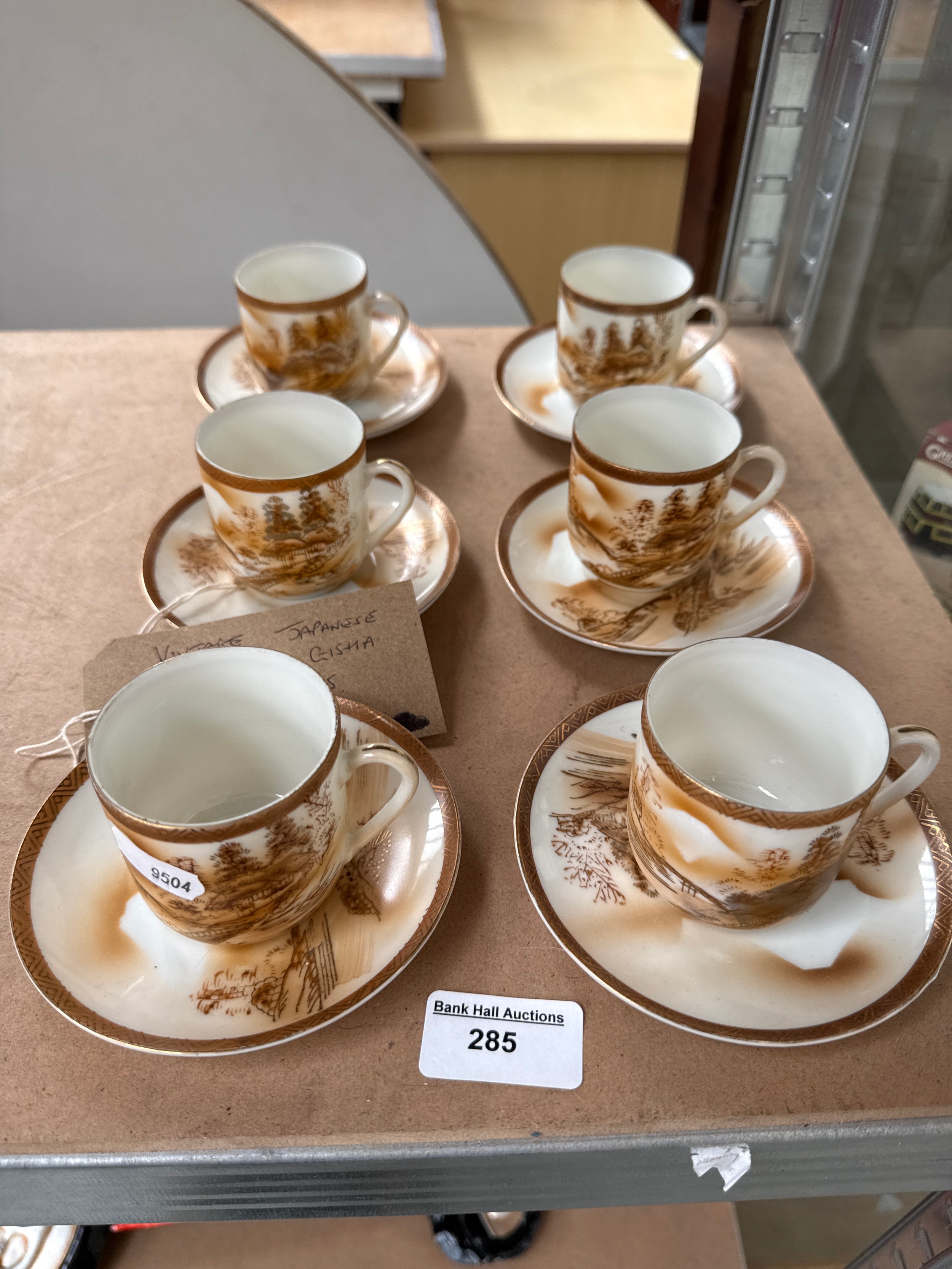 Lot 285