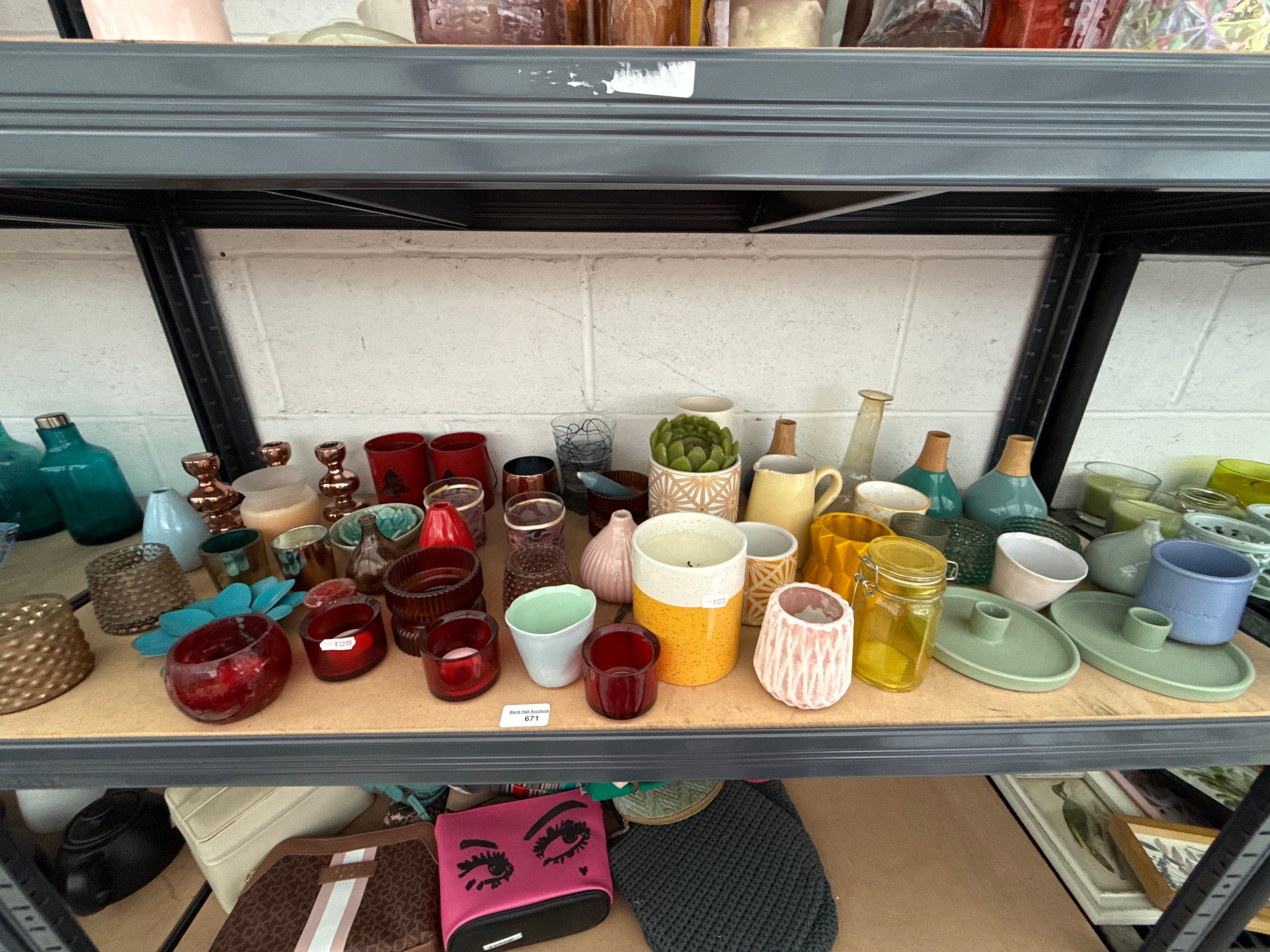 Lot 671
