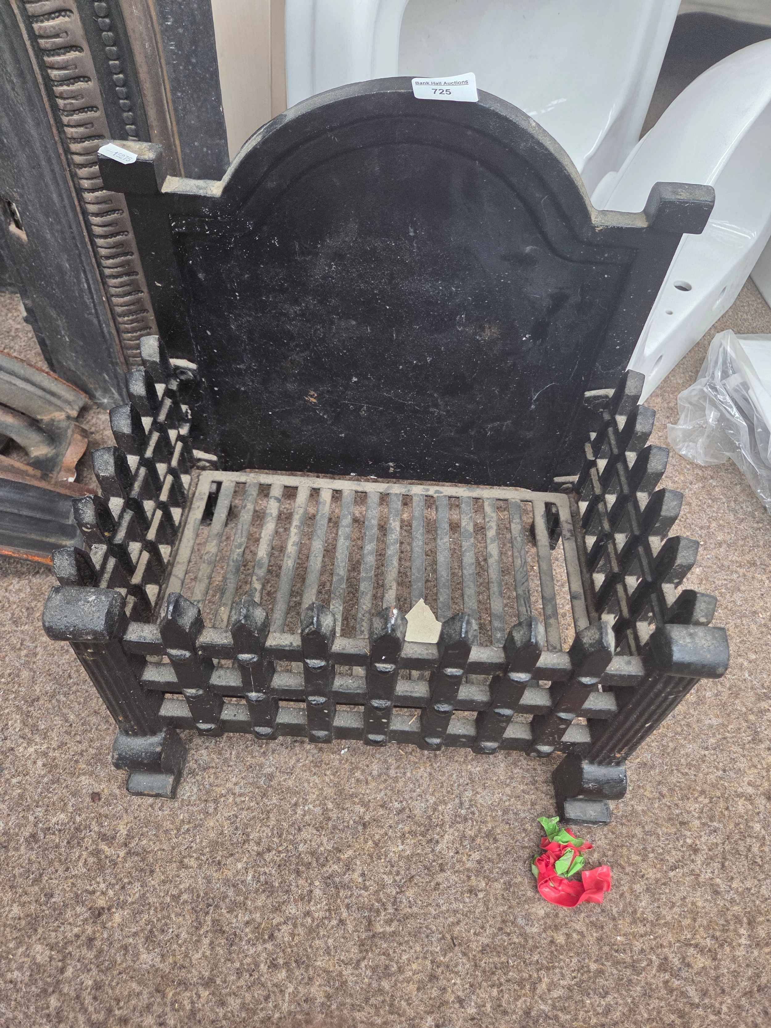 Lot 725