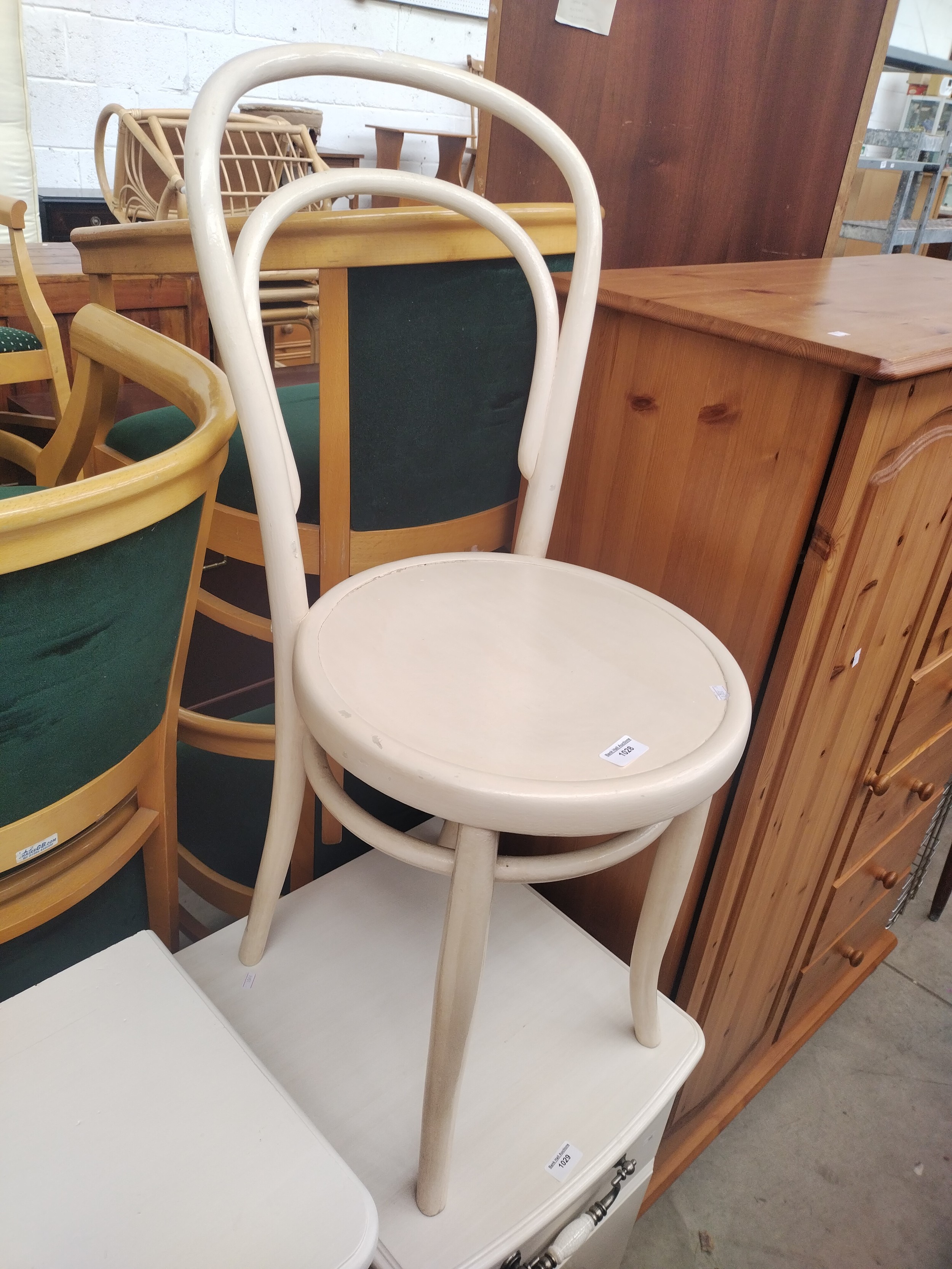 Lot 1028