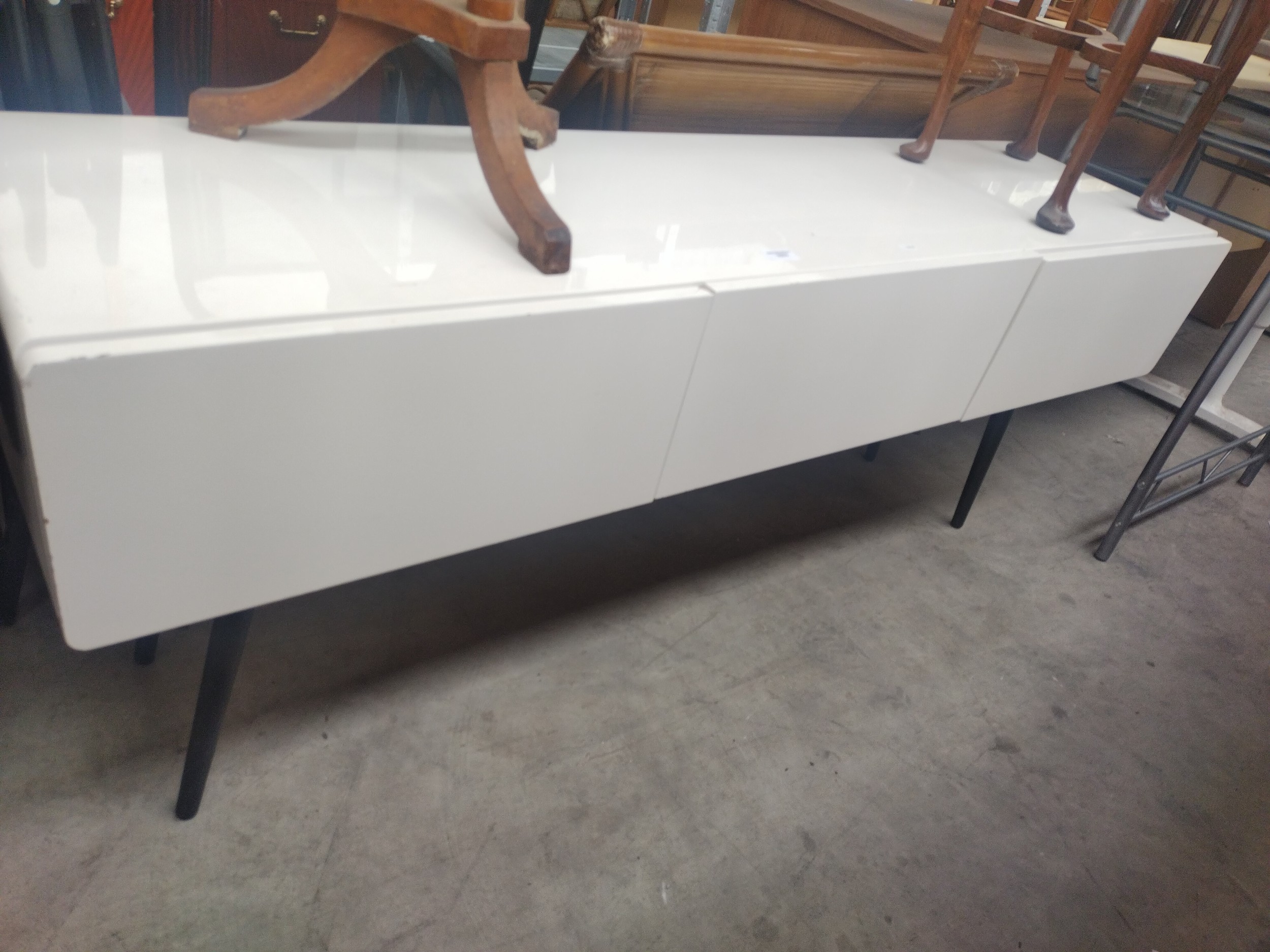 Lot 1033