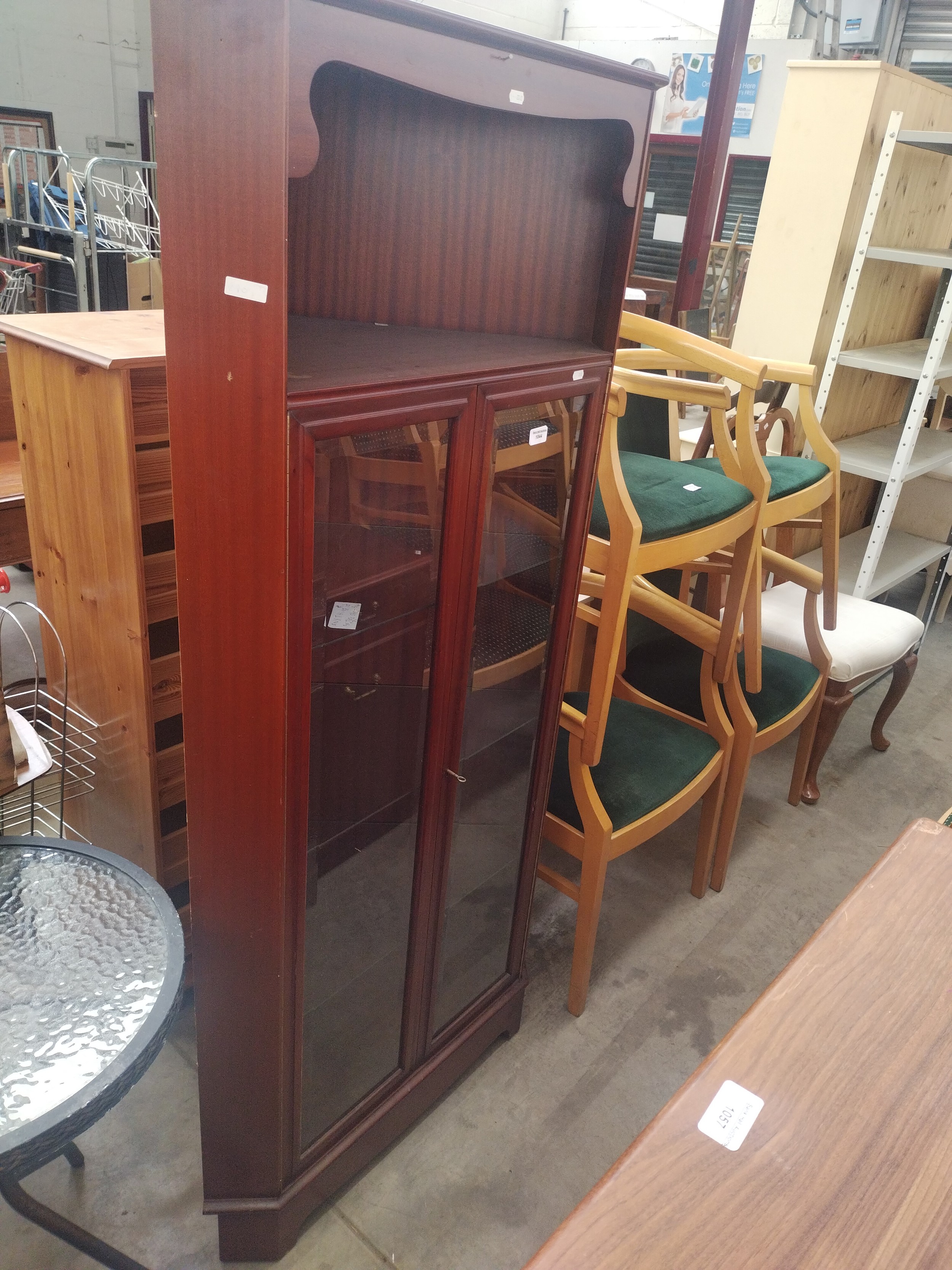 Lot 1044