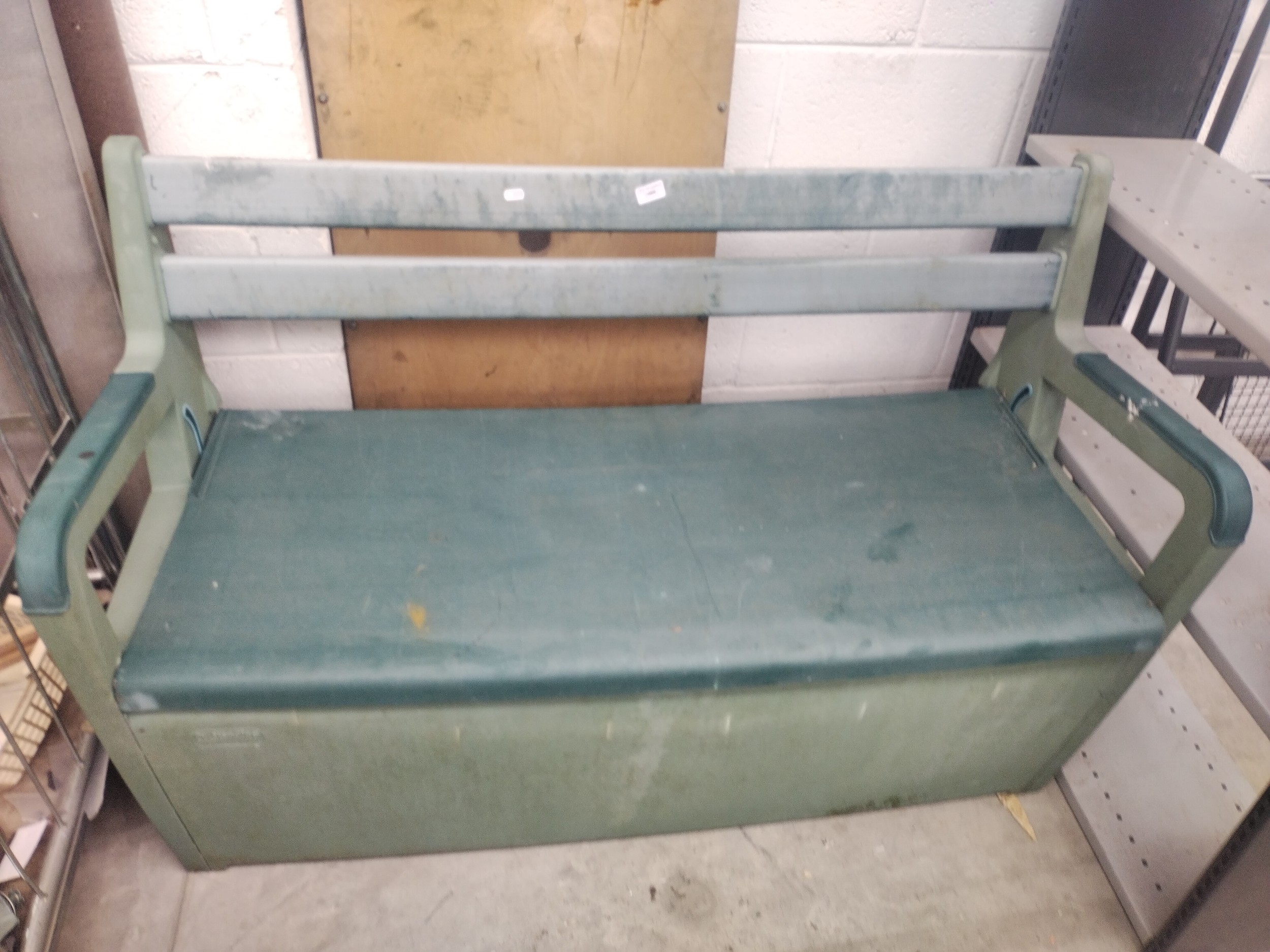 Lot 1069
