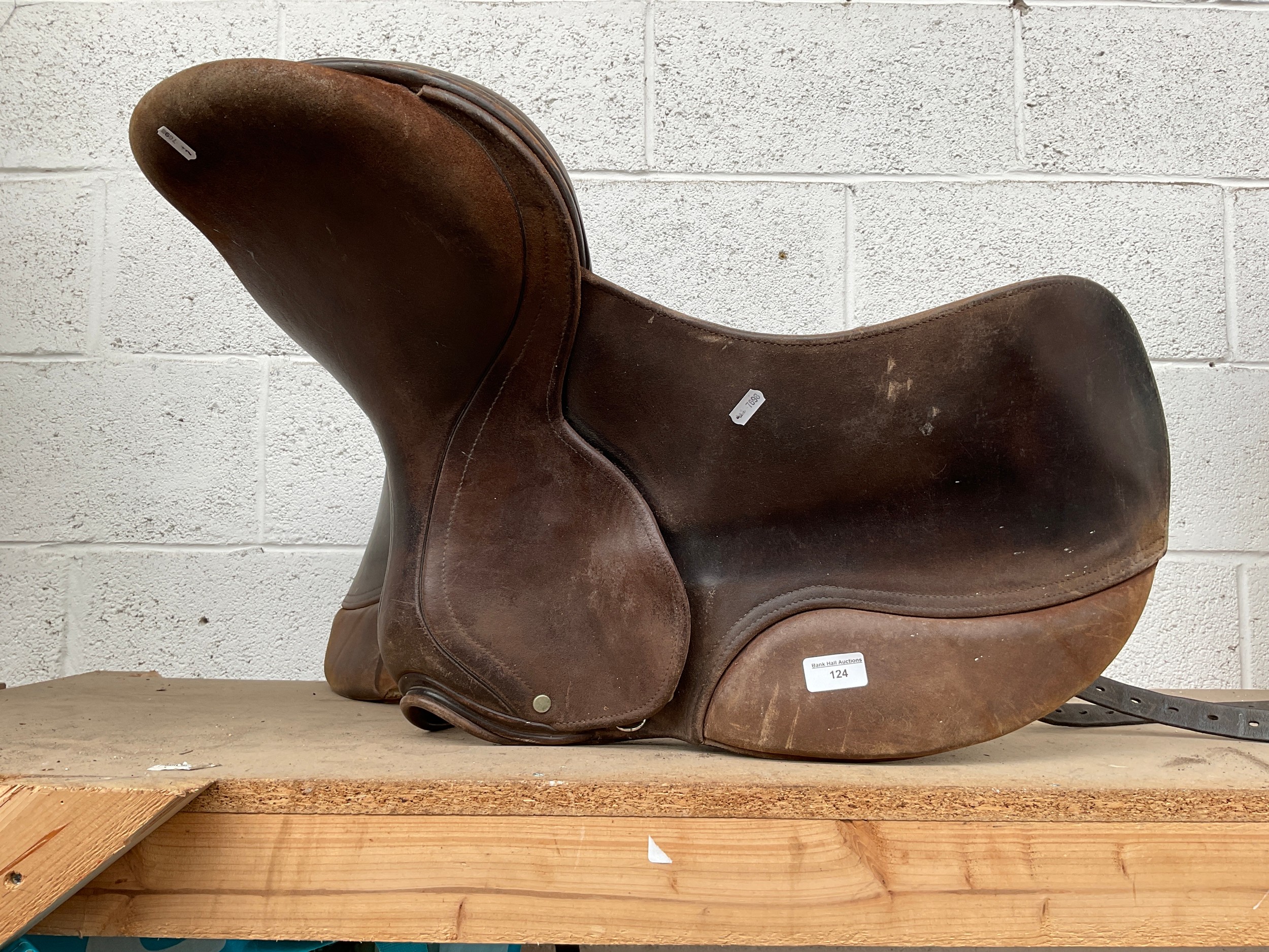 Lot 124