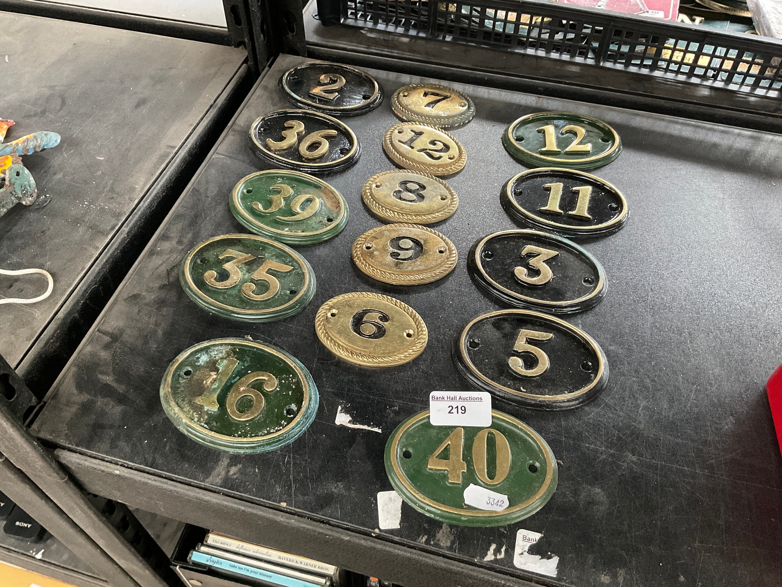 Lot 219