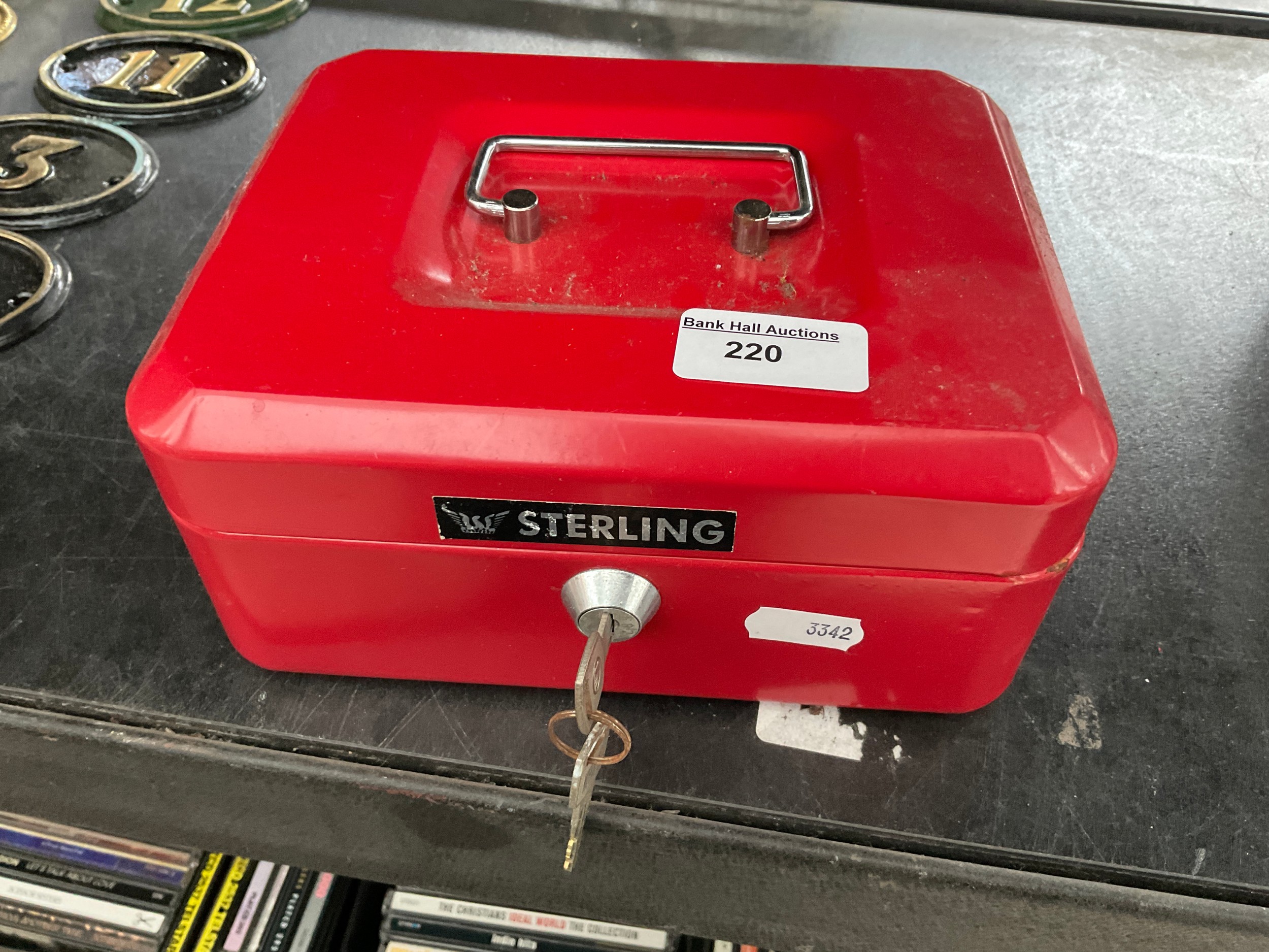 Lot 220