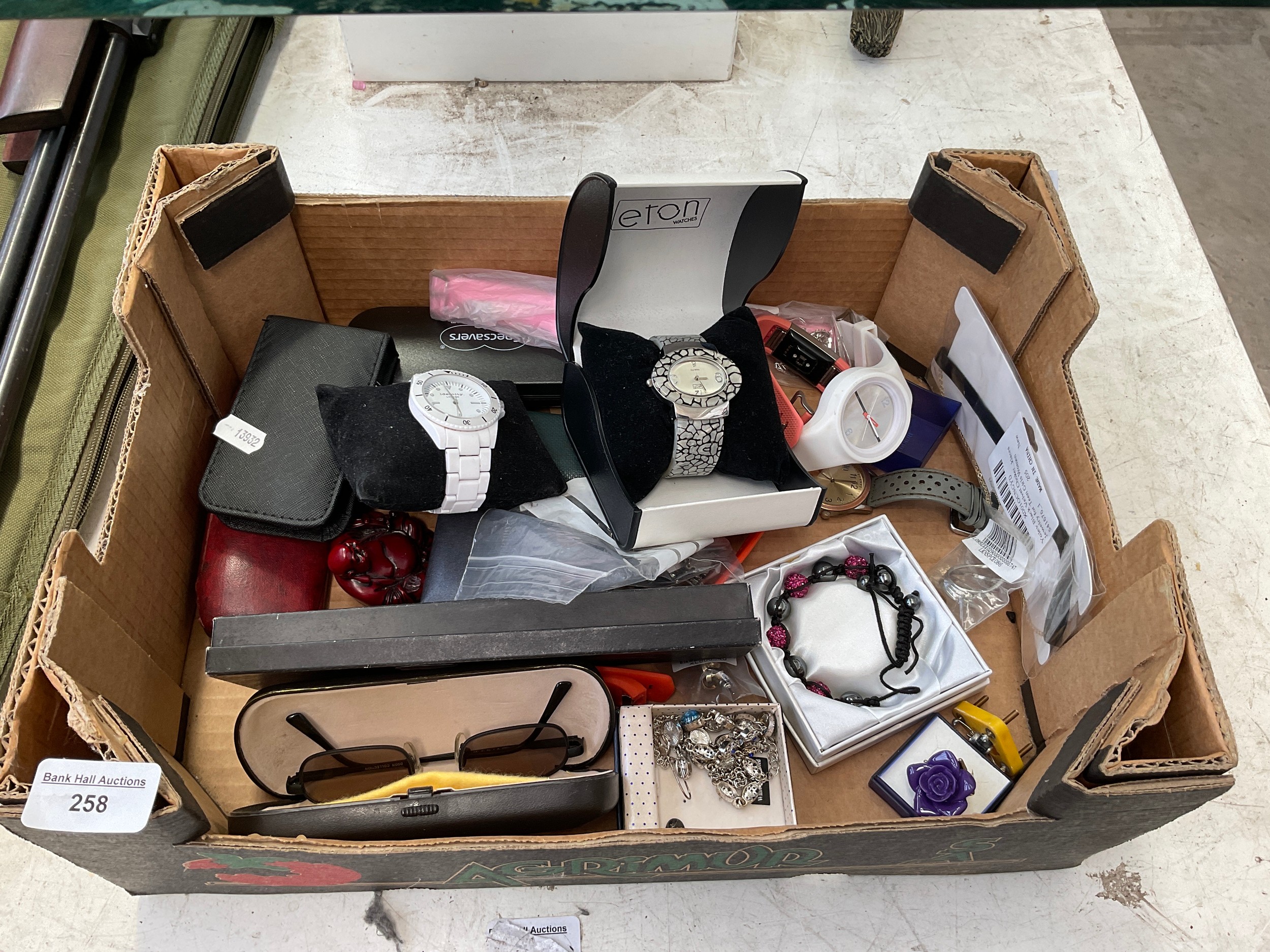 Lot 258