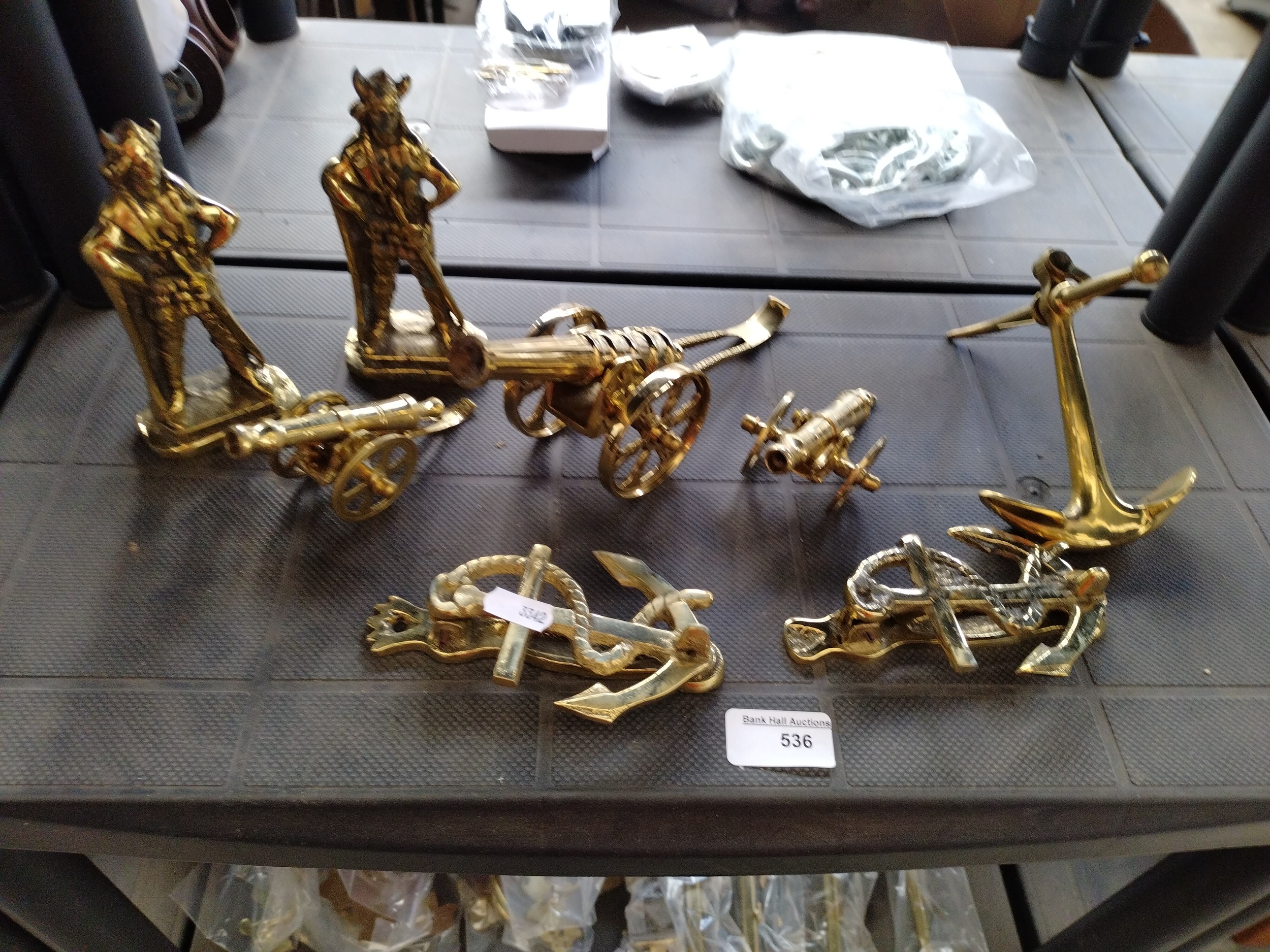Lot 536