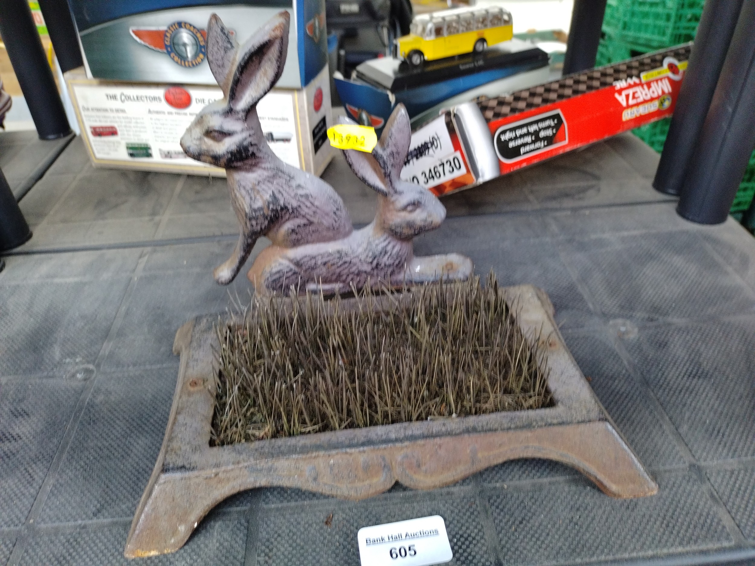 Lot 605