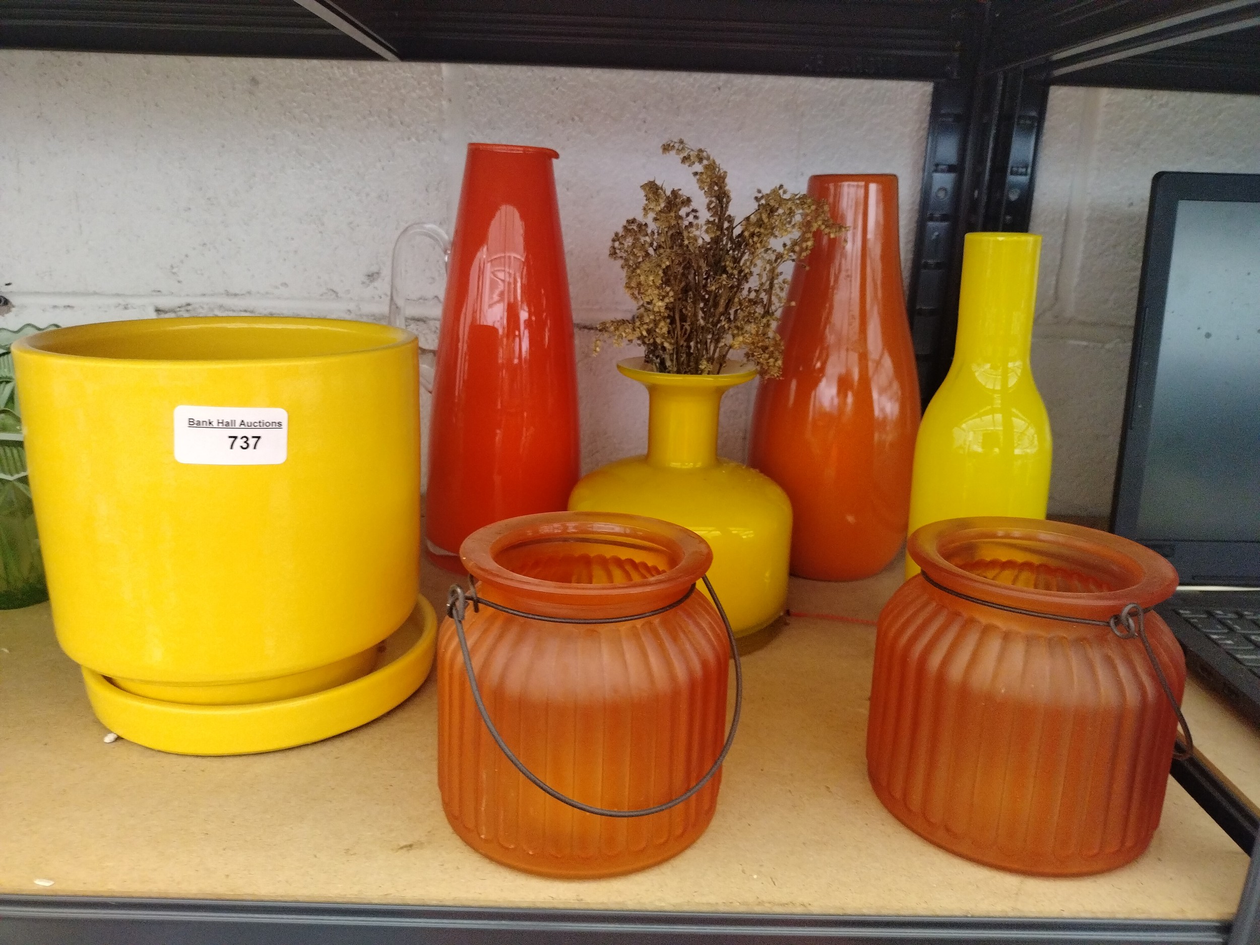 Lot 737