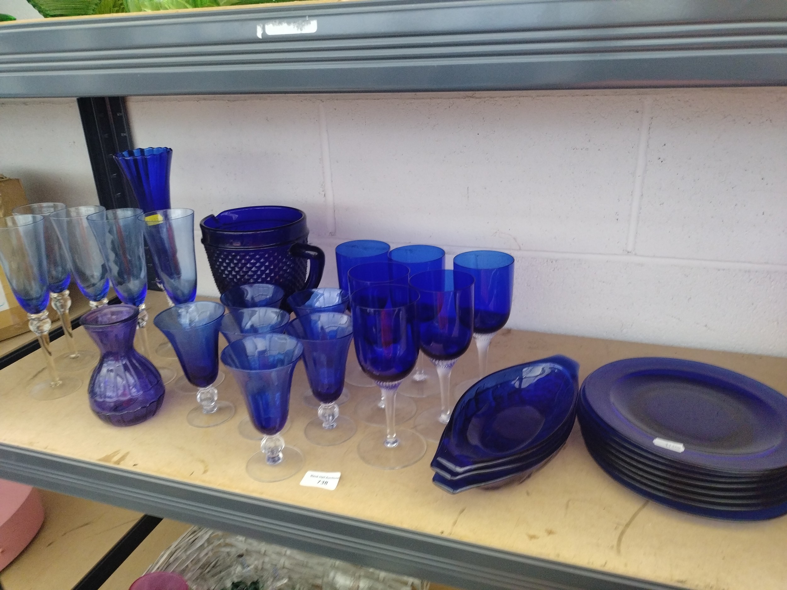 Lot 738