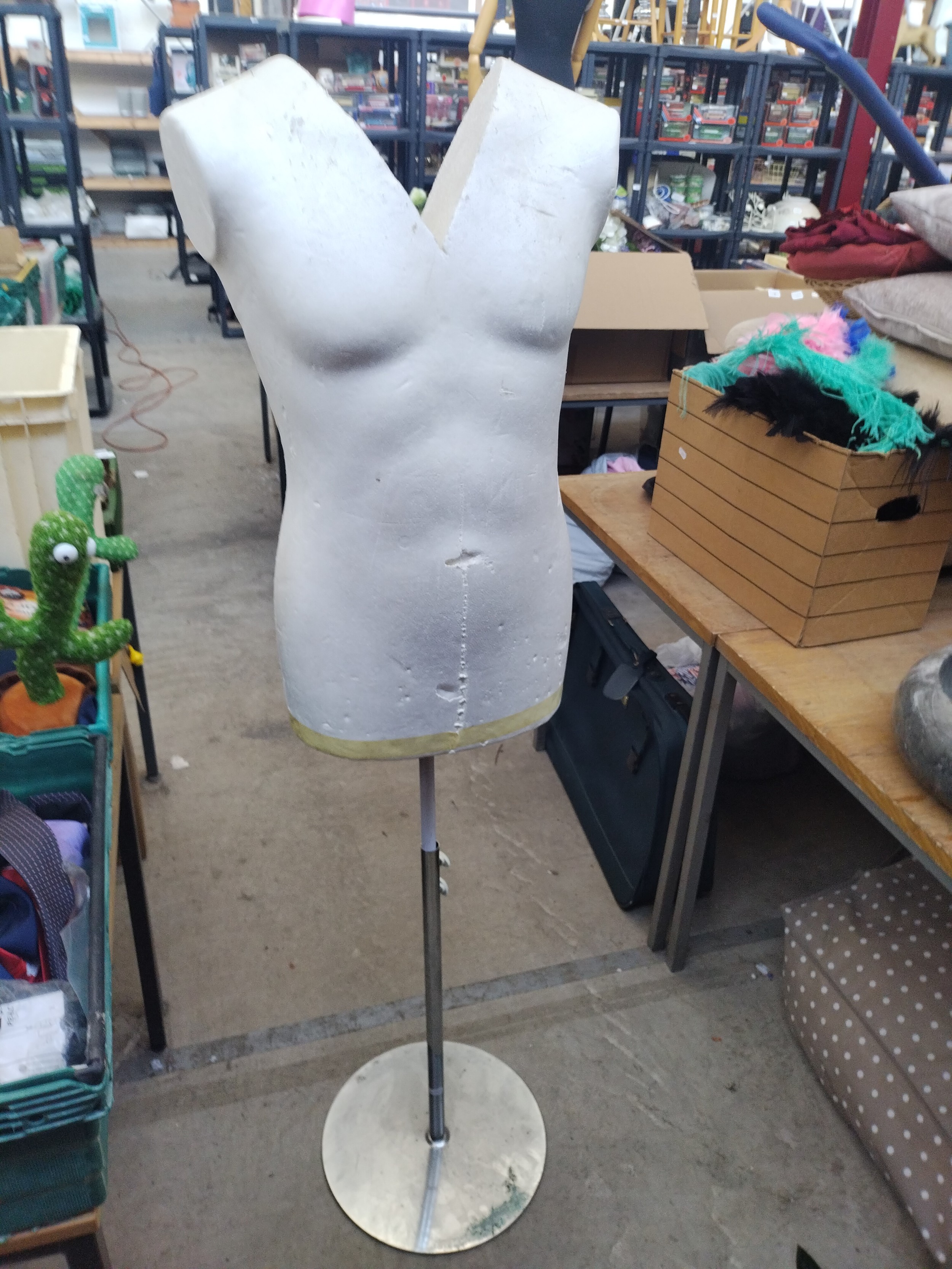 Lot 758