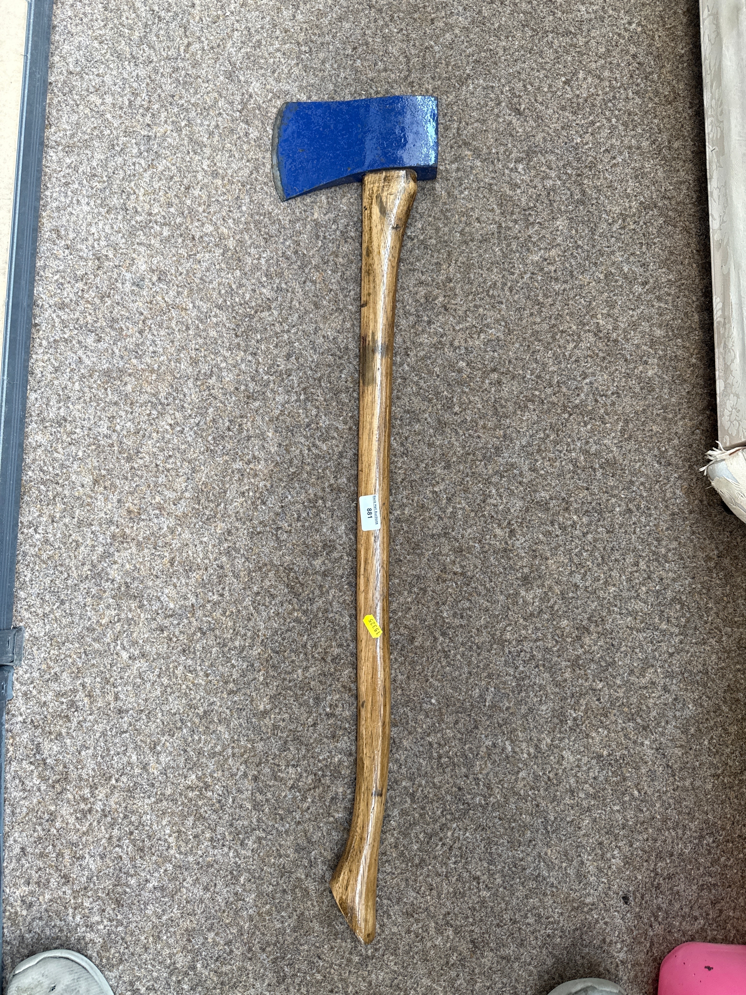 Lot 881