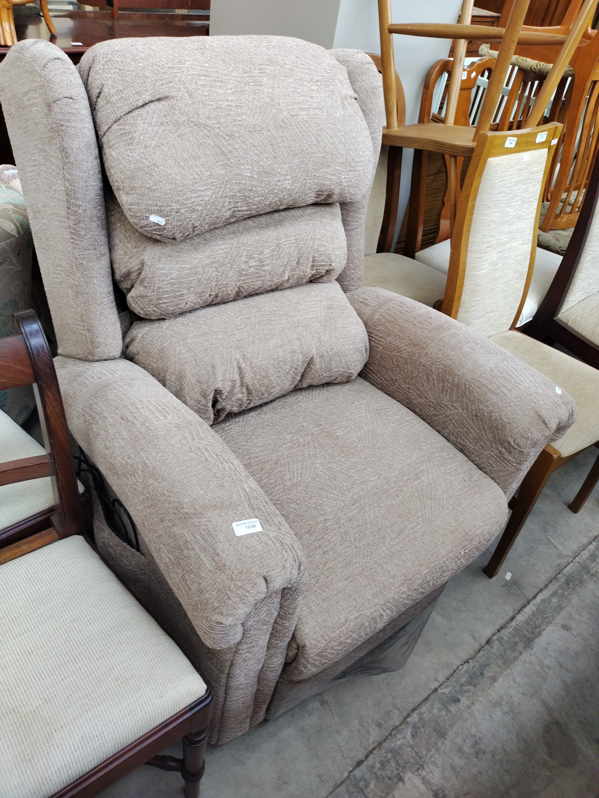 Lot 1036