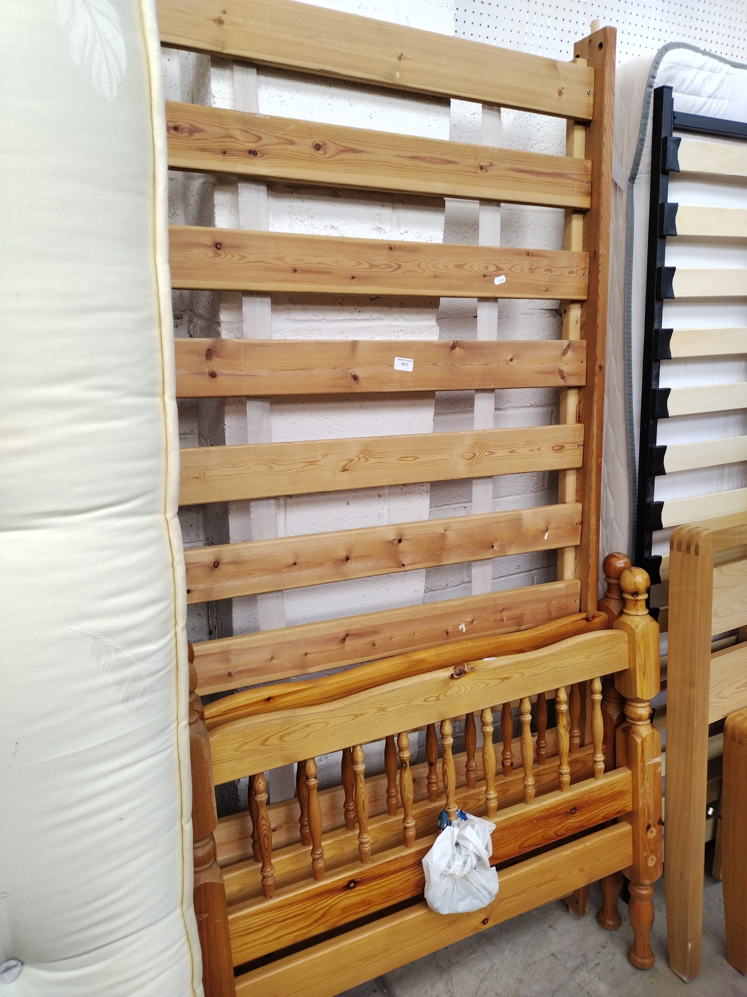 Lot 1073